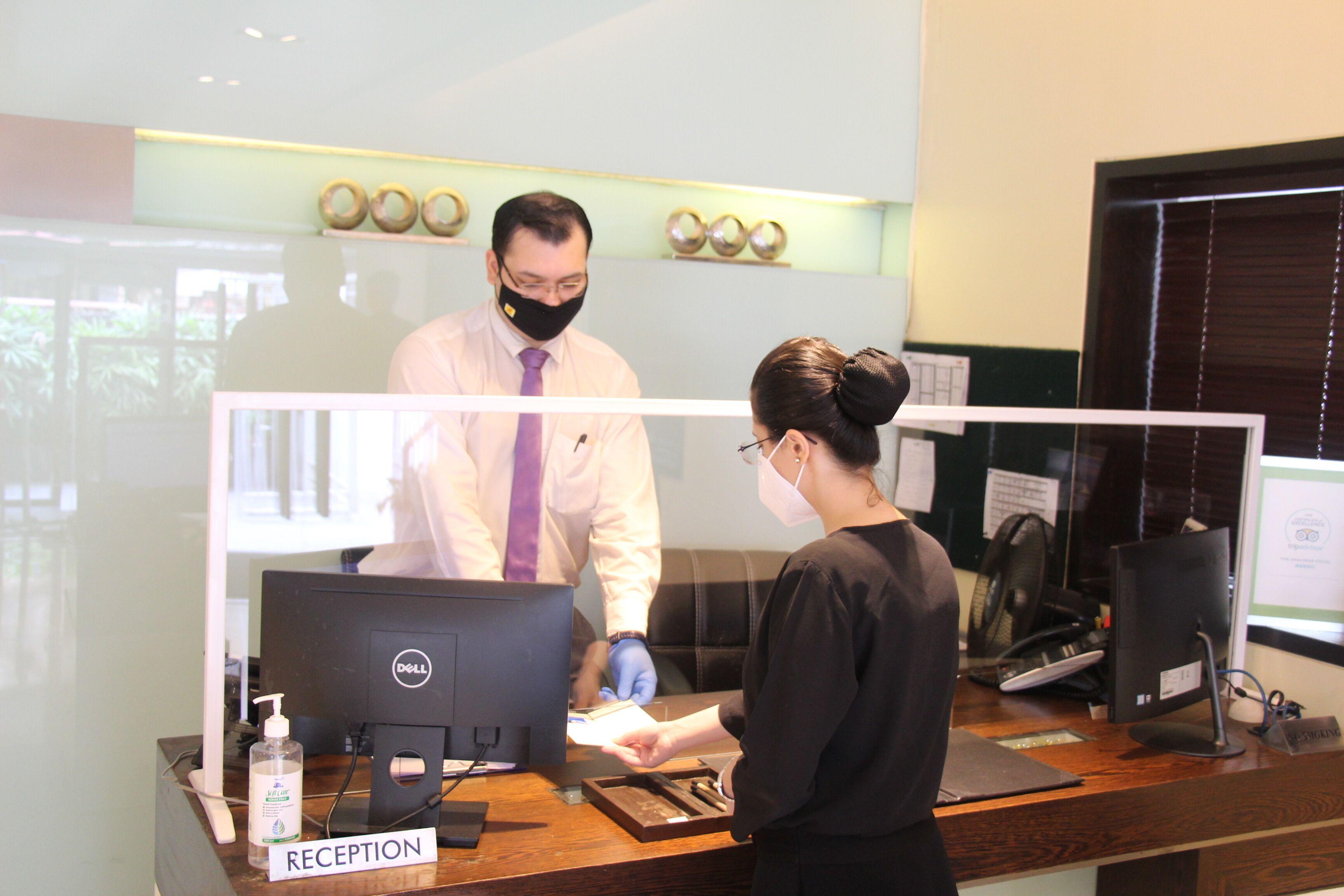 Hotel The Shalimar Hotel, Kemps Corner