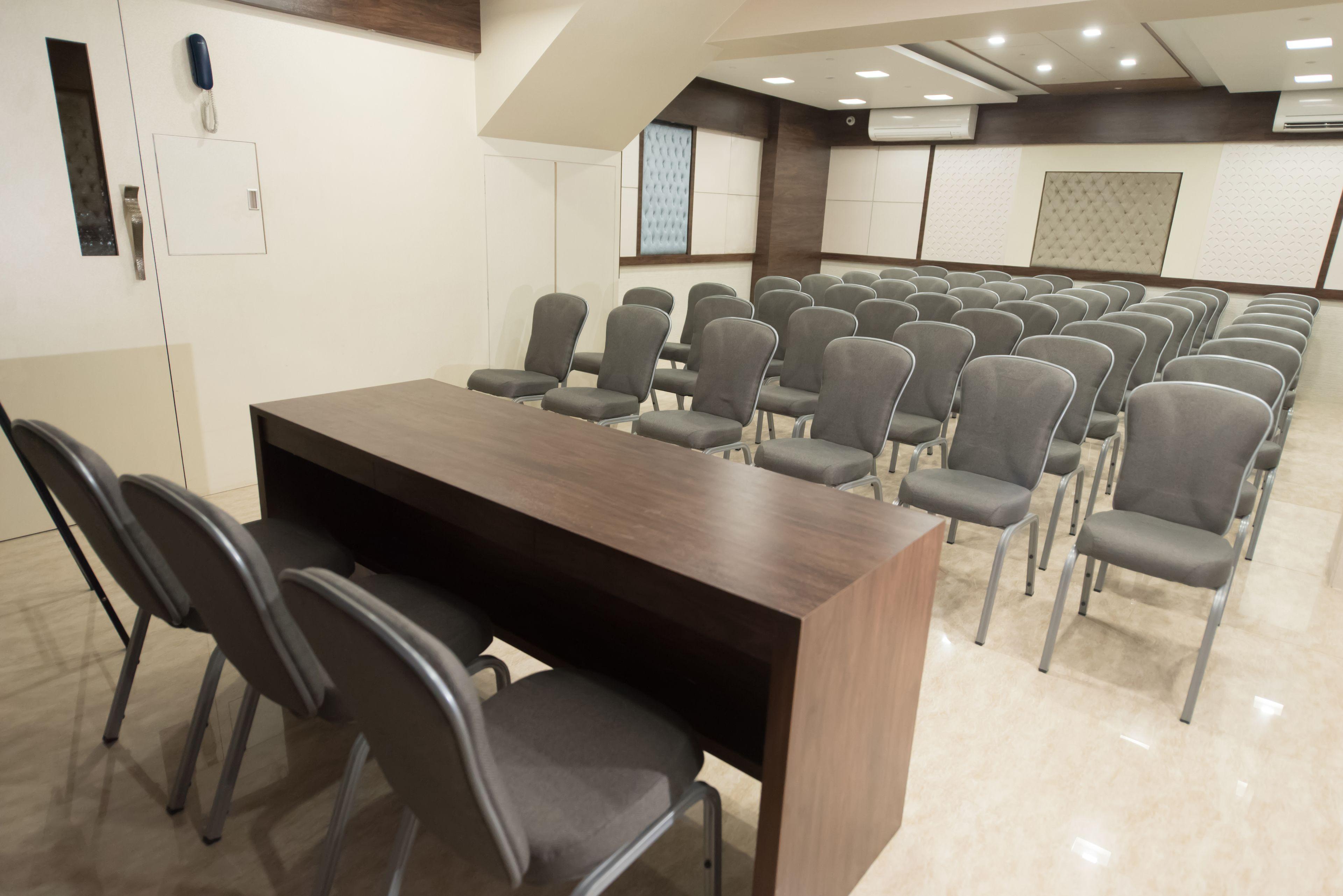 Hotel Le Grande - International Airport