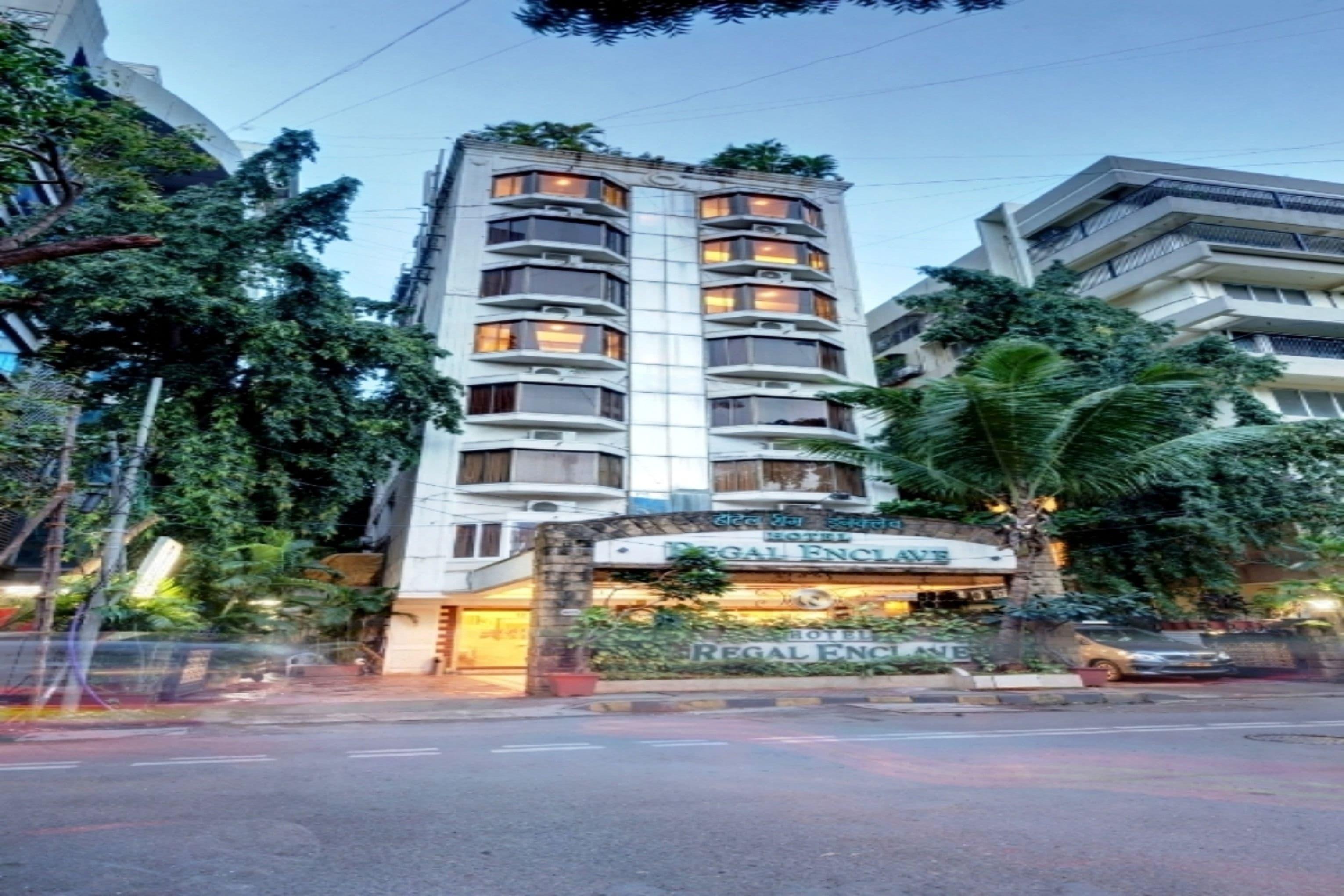 Regal Enclave 3*