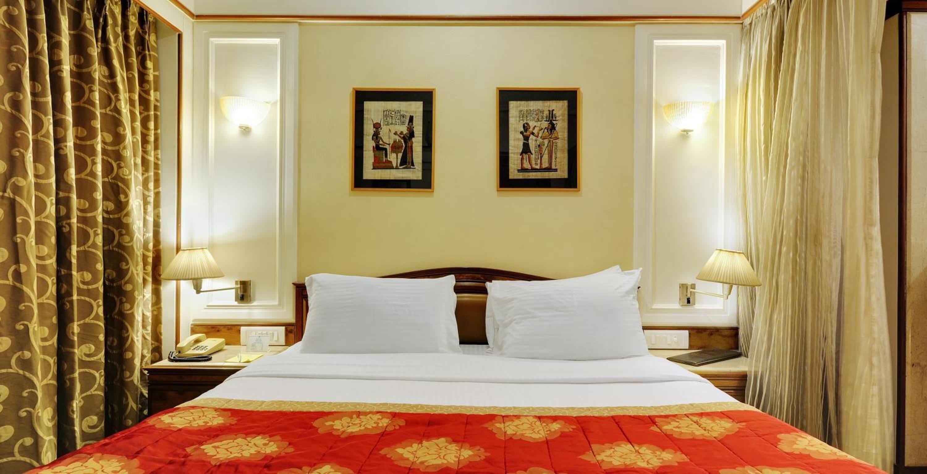 Regal Enclave 3* Mumbai