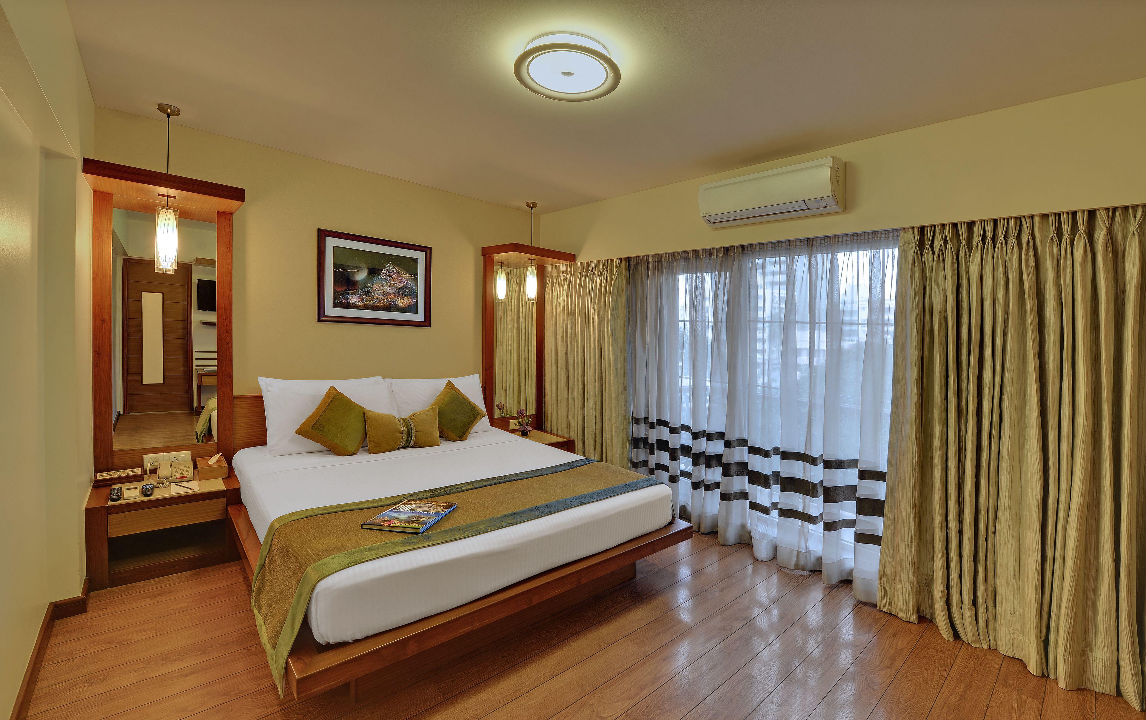 Grand Residency & Serviced 4*