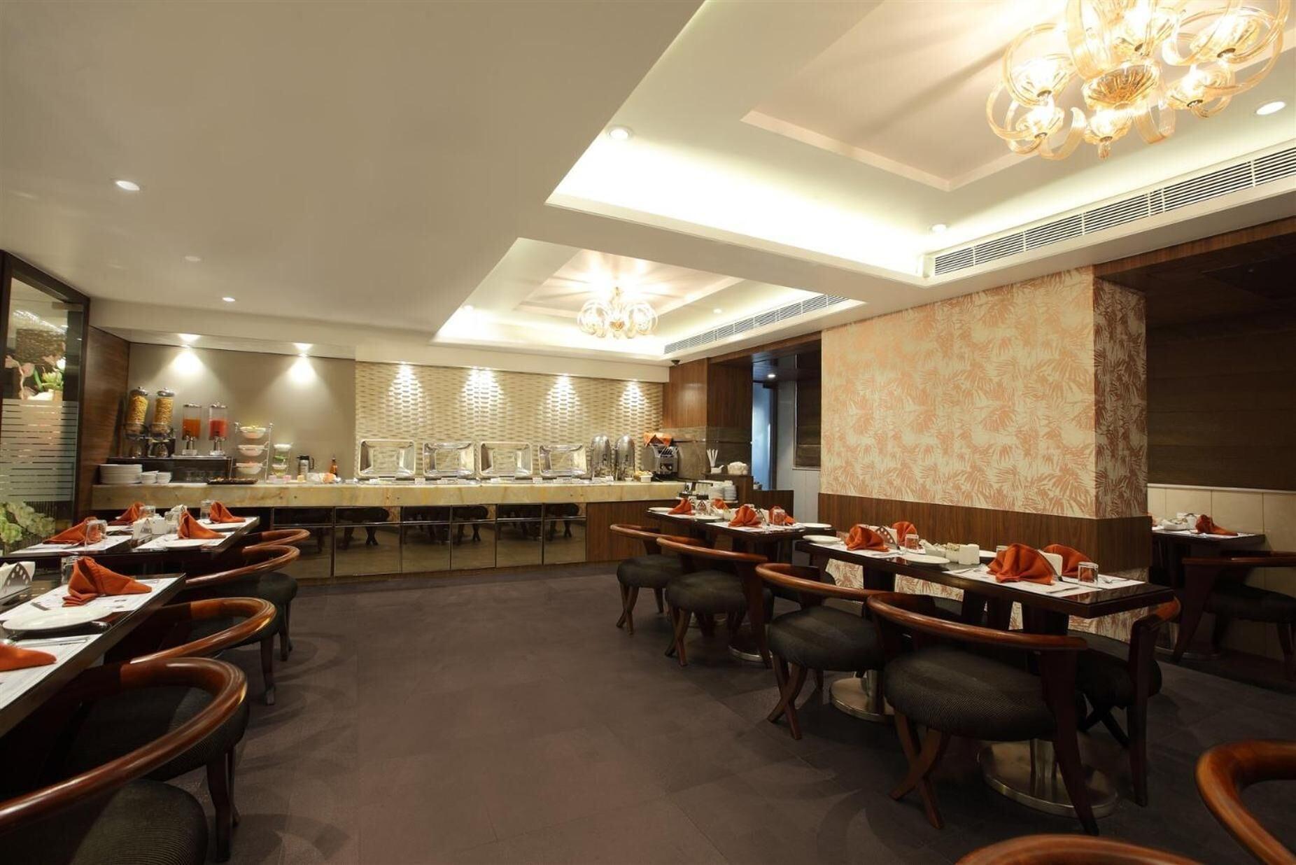 Suba Palace Near Gateway Of India 4* Mumbai