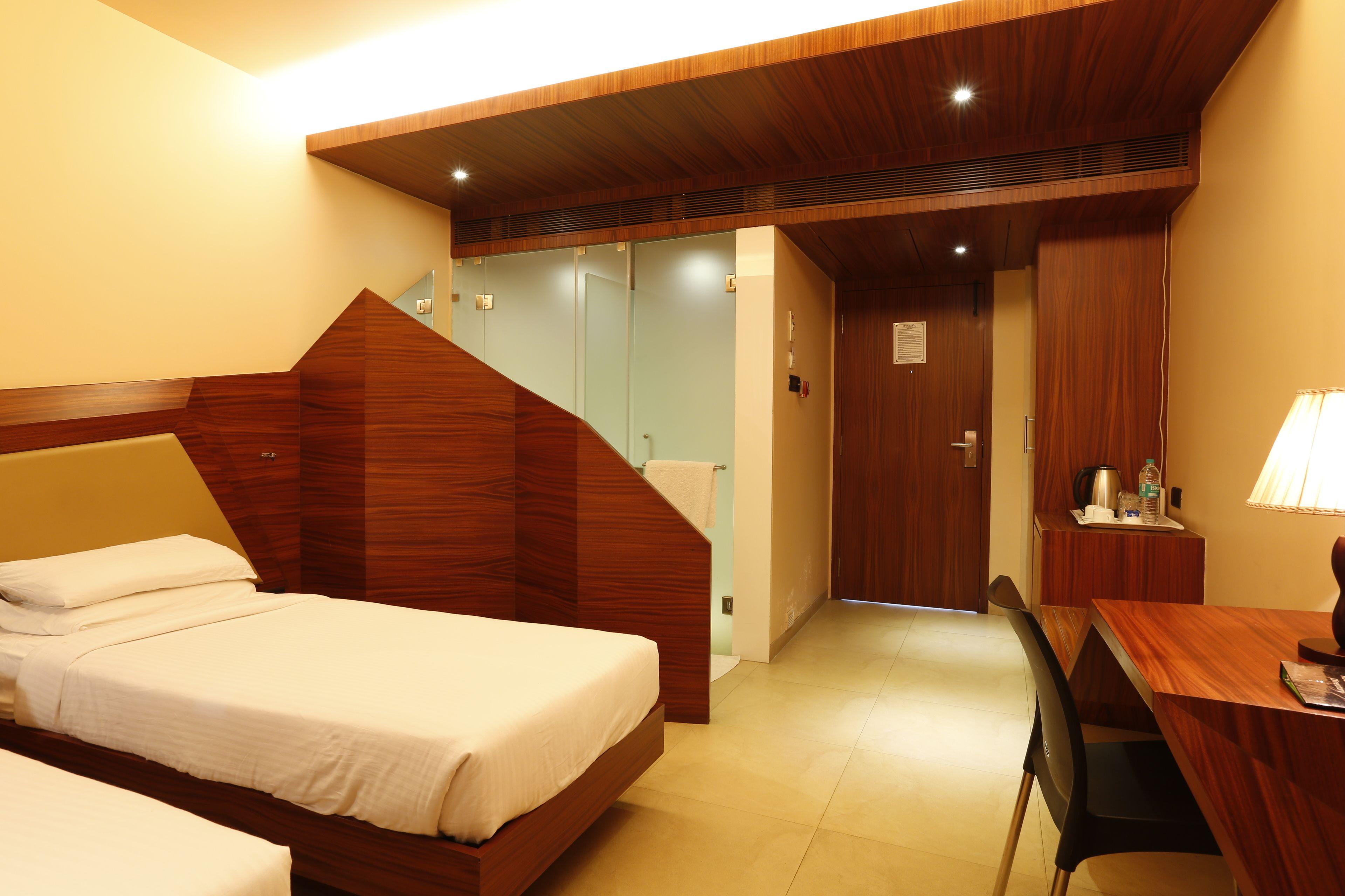 Hotel Dragonfly - The Art 4*