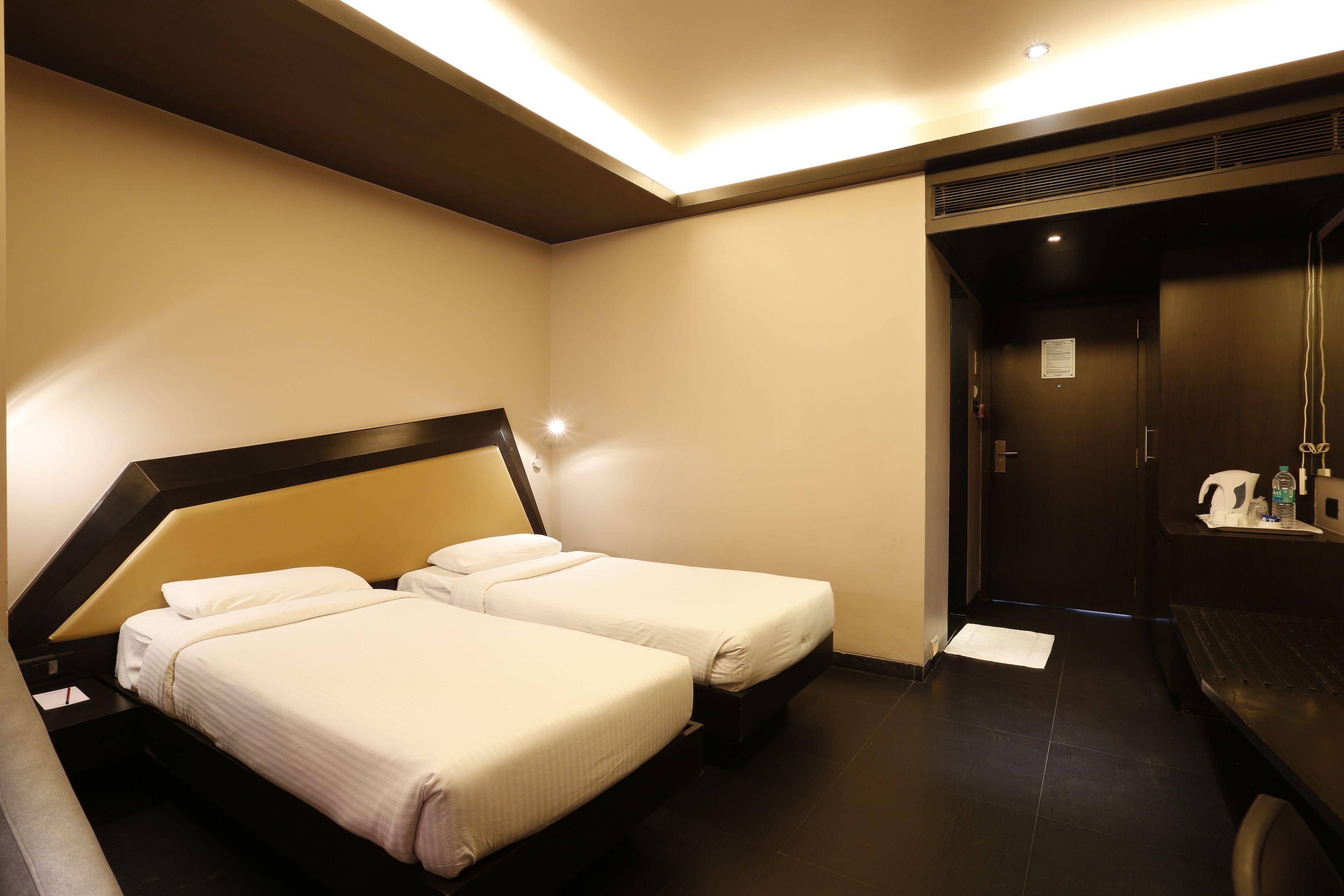 Dragonfly - The Art 4* Mumbai