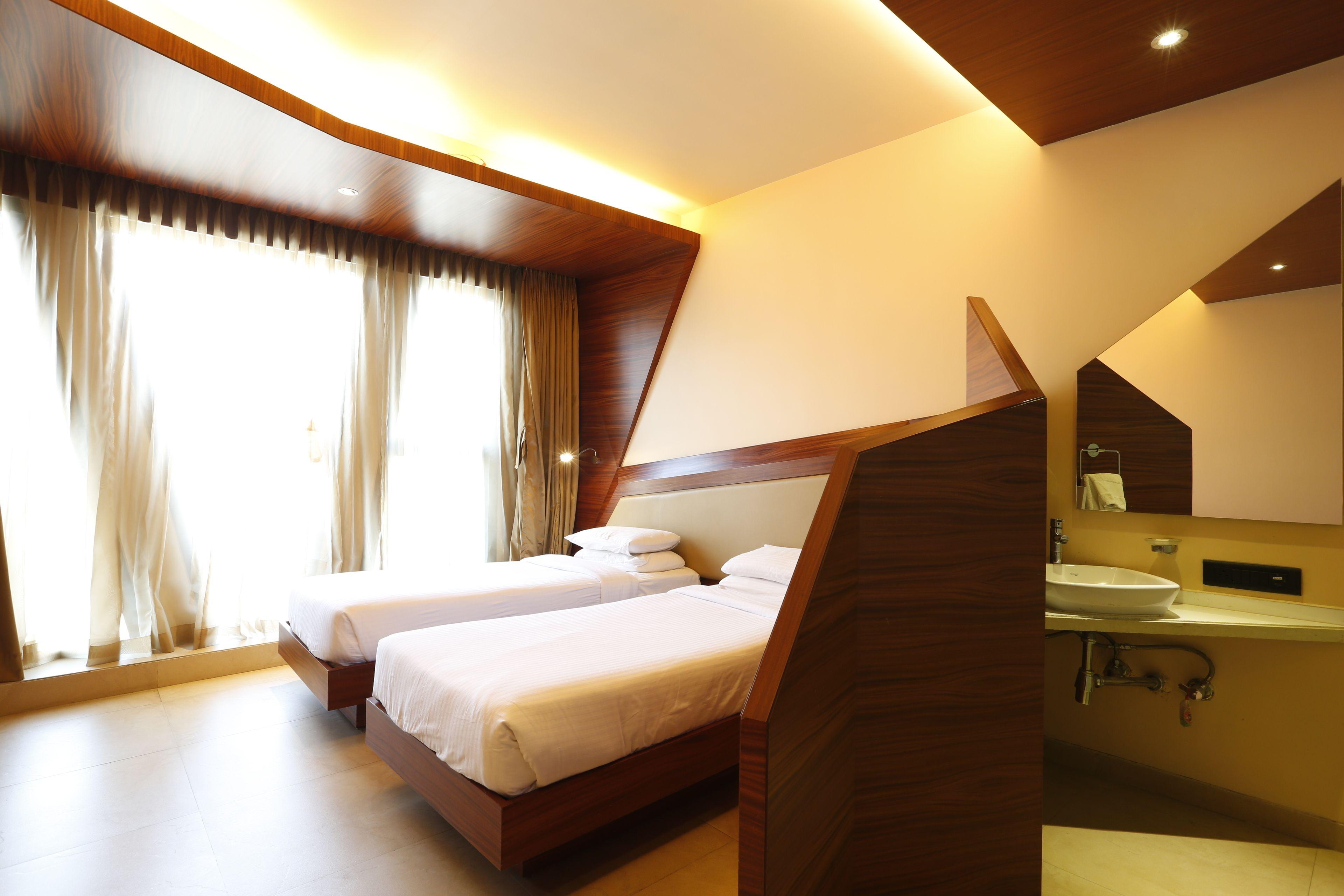 Hotel Dragonfly - The Art Mumbai