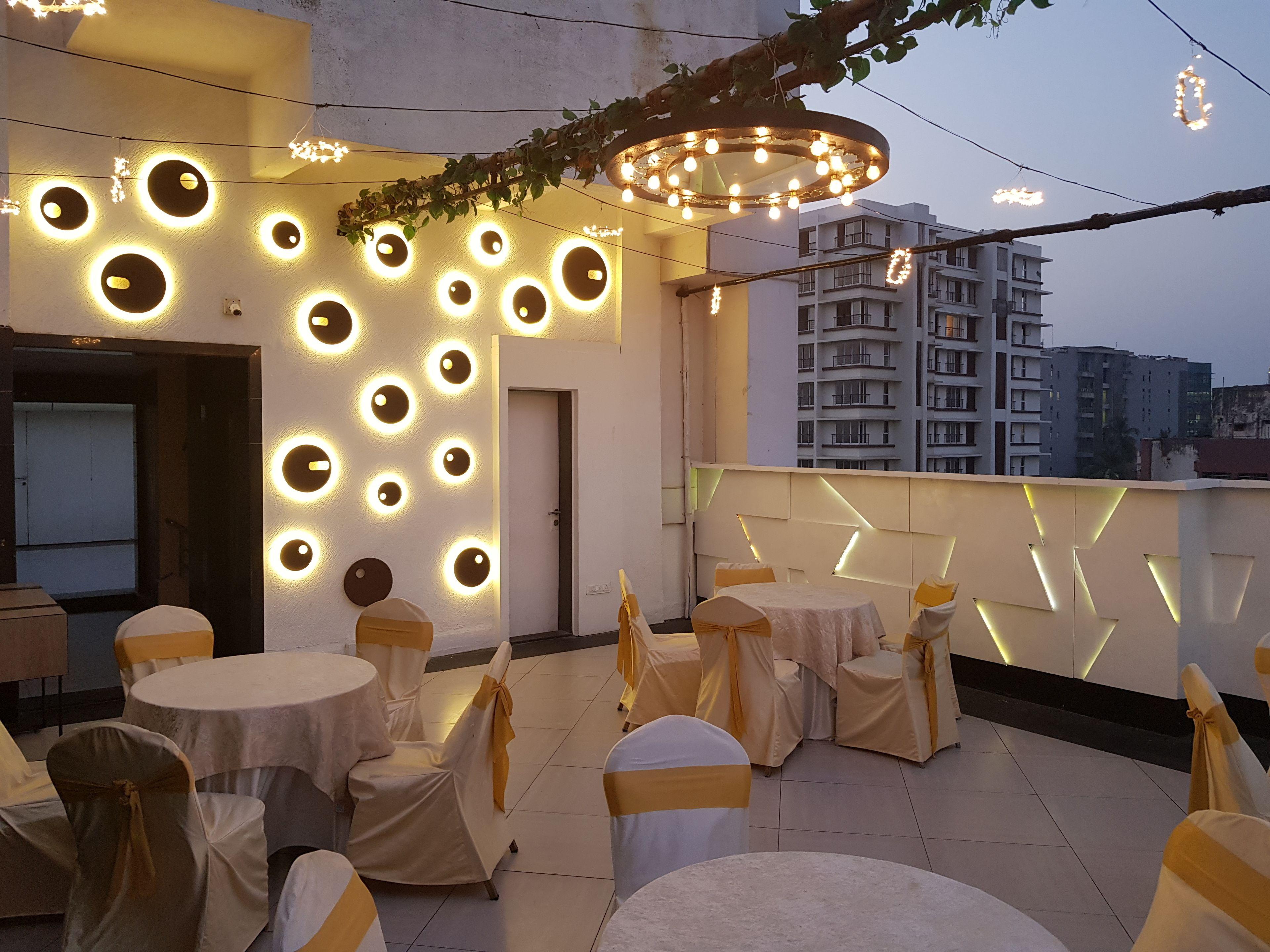 Dragonfly - The Art Hotel