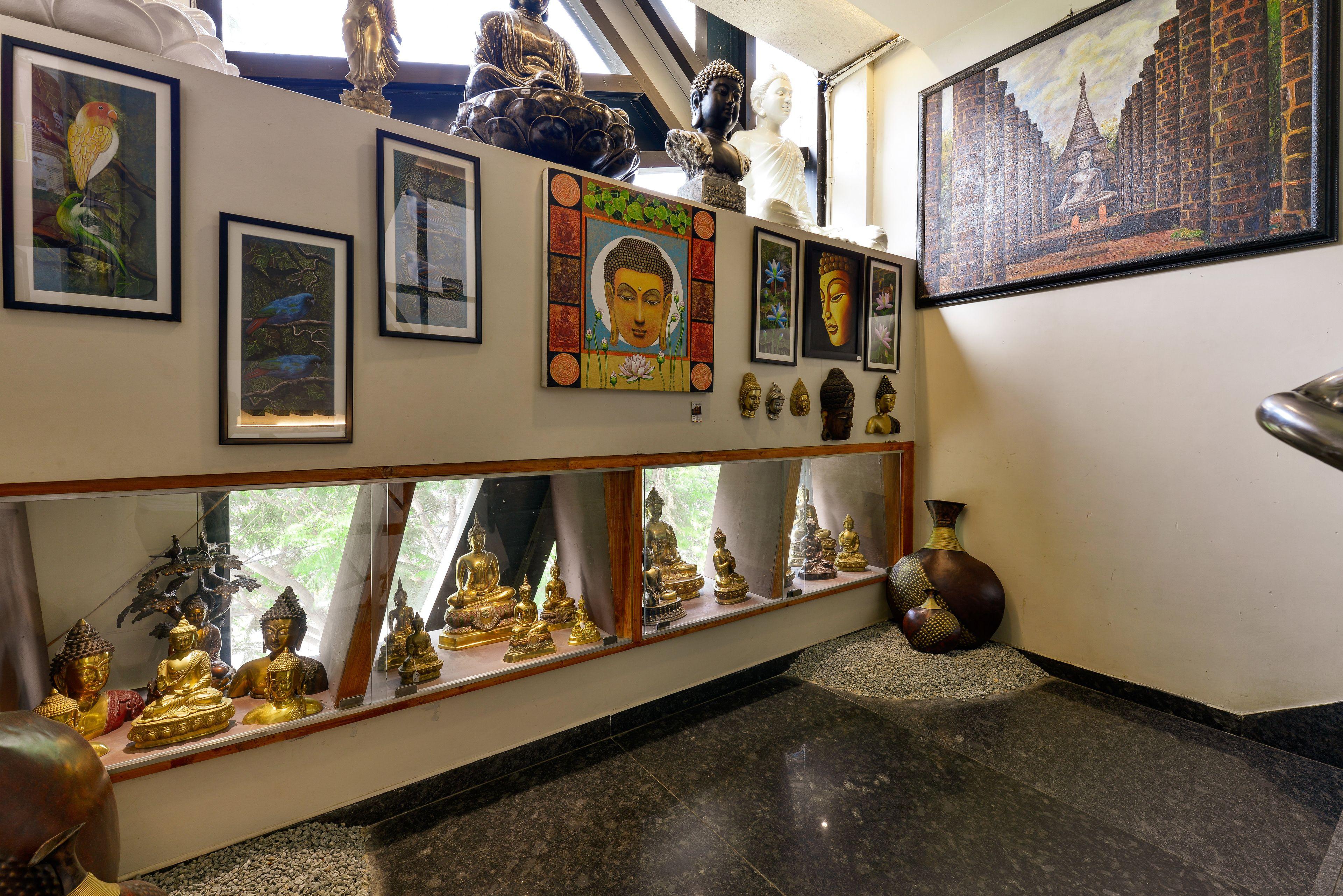 Dragonfly - The Art Hotel 4*