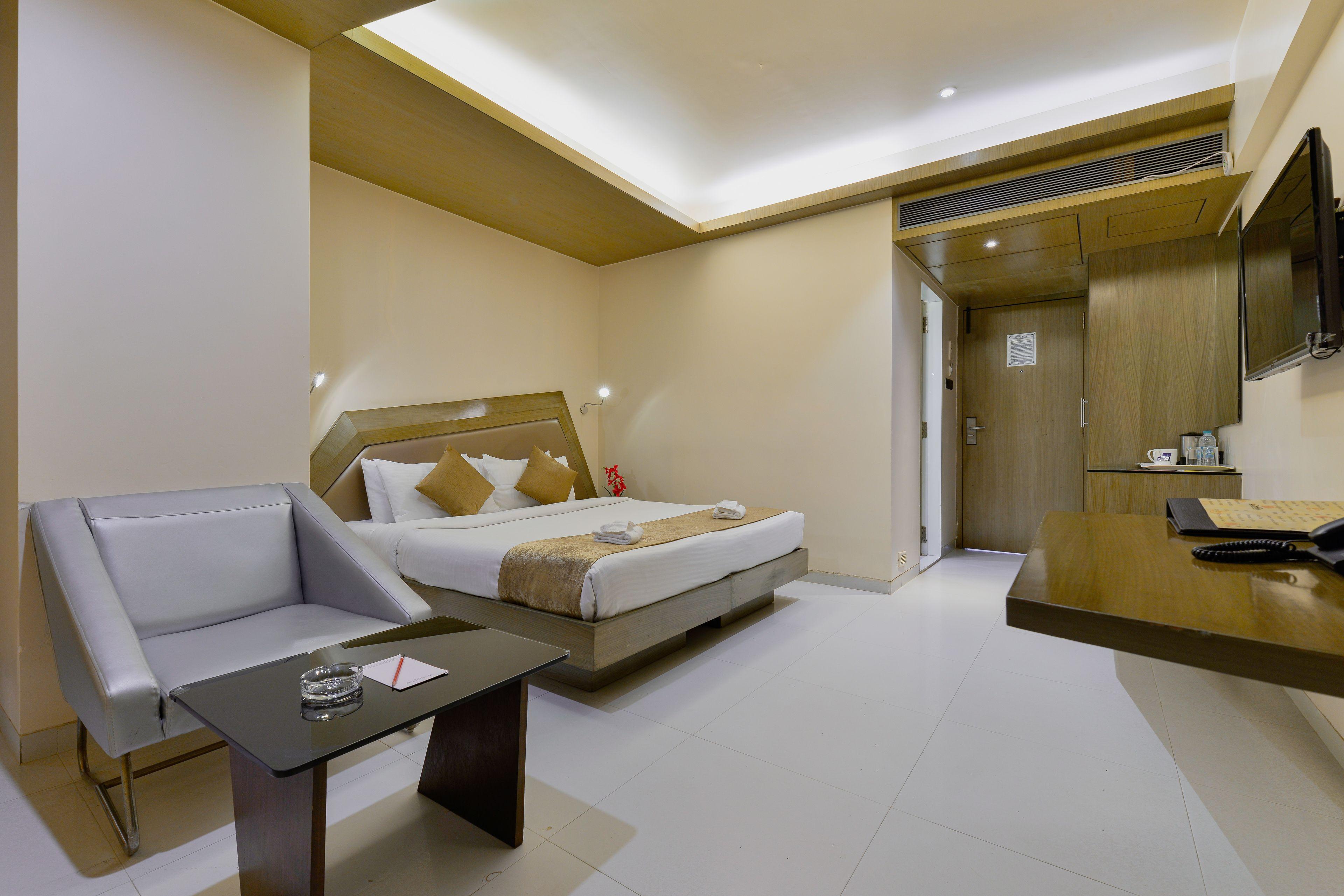 Dragonfly - The Art Hotel Mumbai