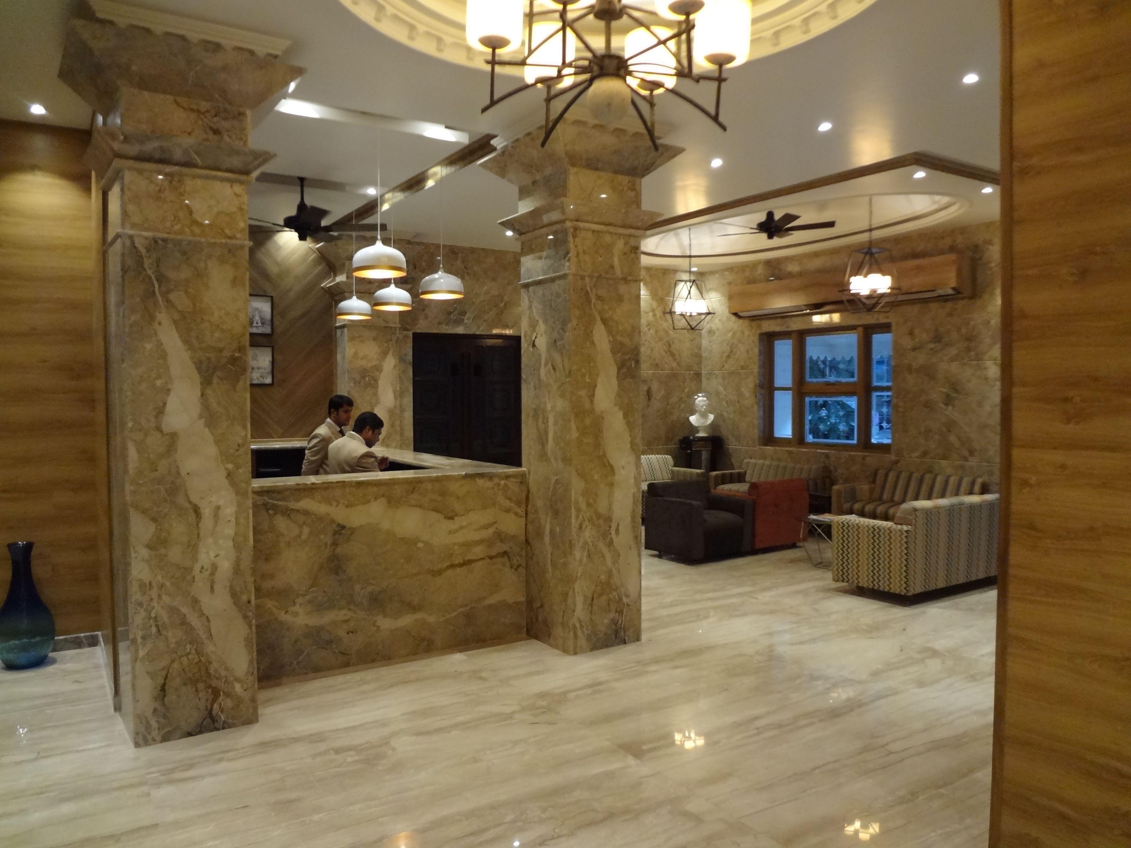 Hotel Grand - Ballard Estate, 3*