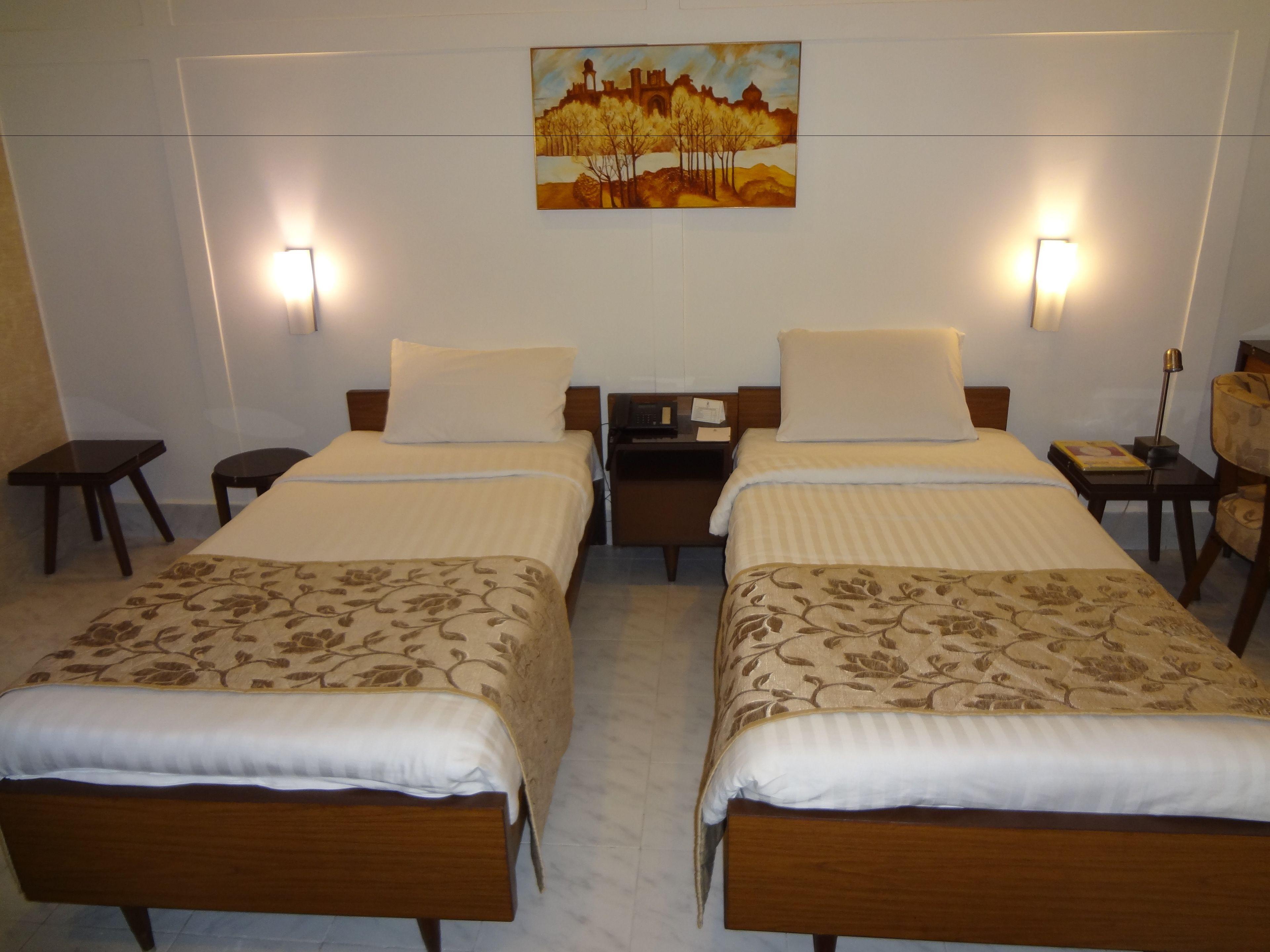 Hotel Grand - Ballard Estate, 3*