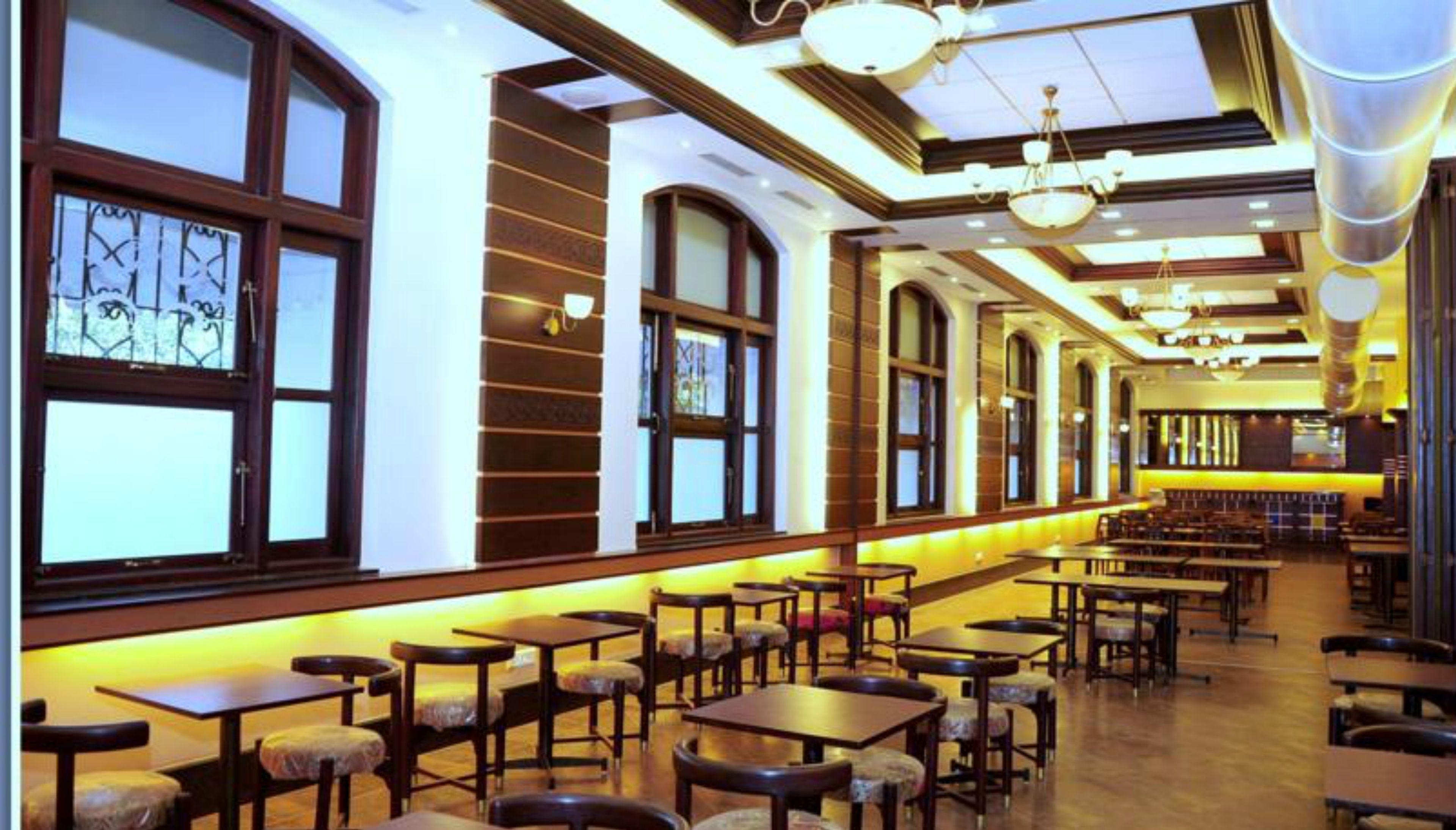 Grand - Ballard Estate, Hotel