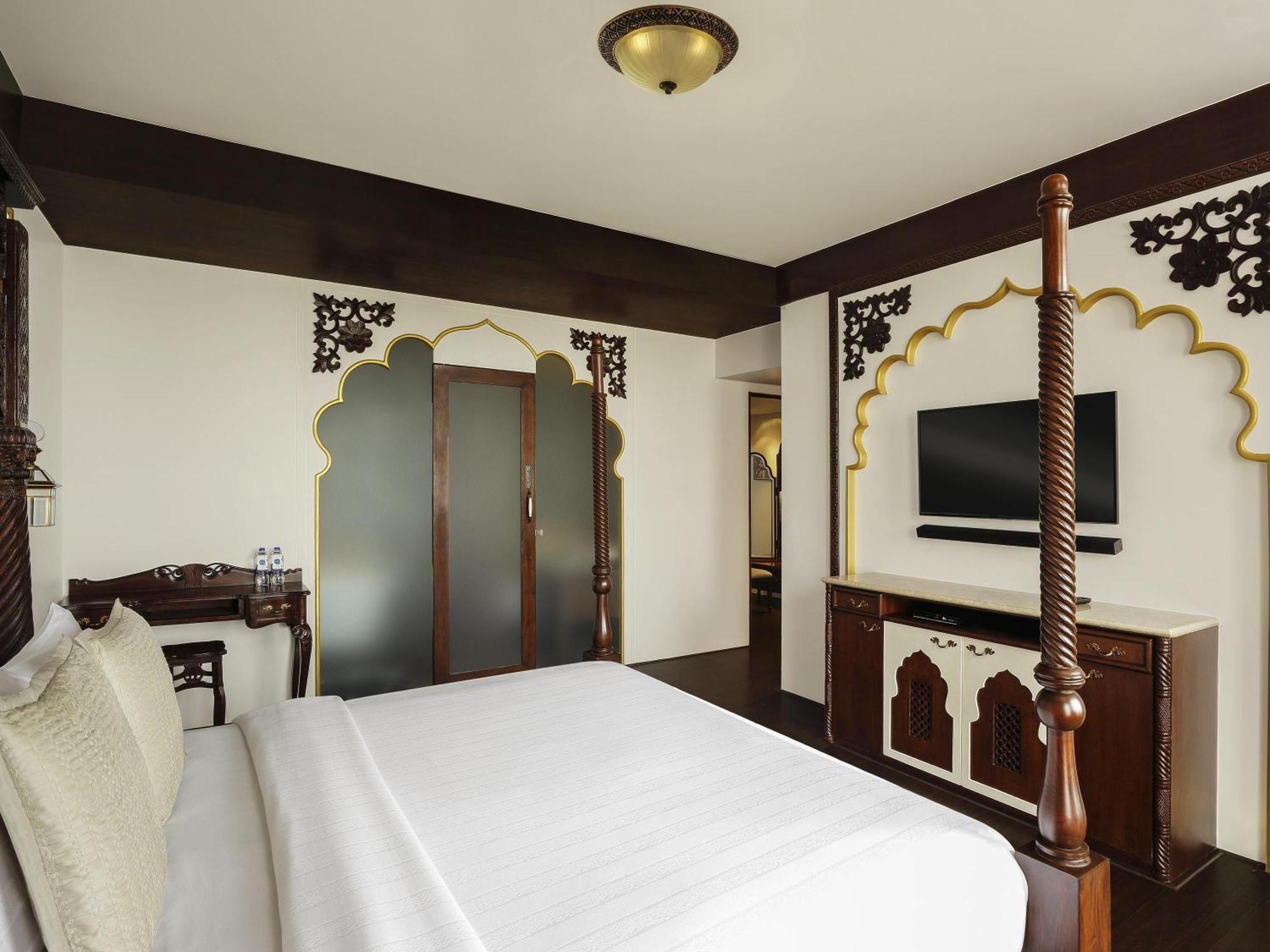 Novotel Juhu Hotel Mumbai