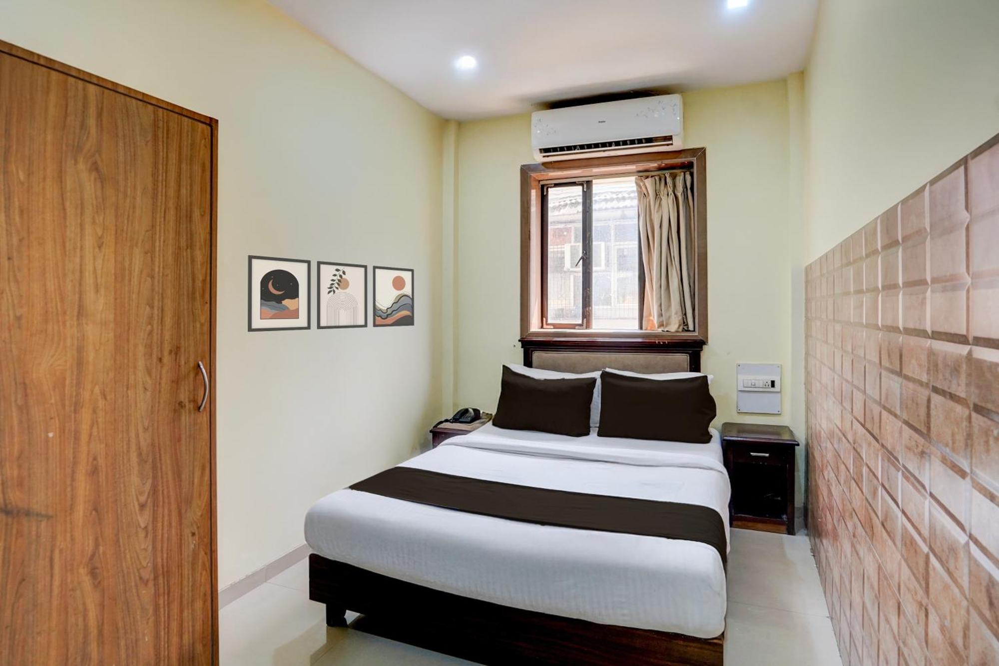 O Gold Coast Hotel Mumbai