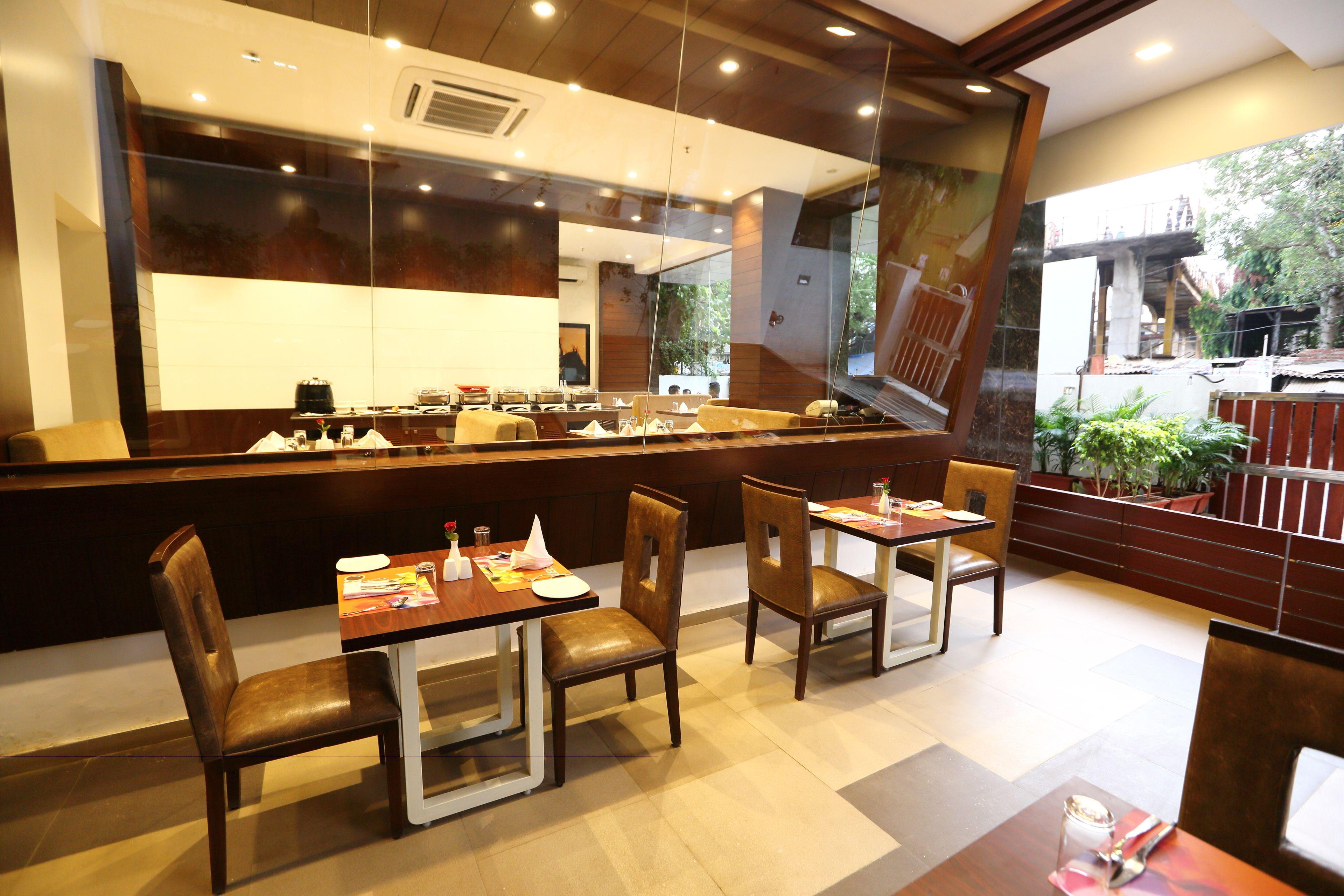 Hotel The Altruist Andheri