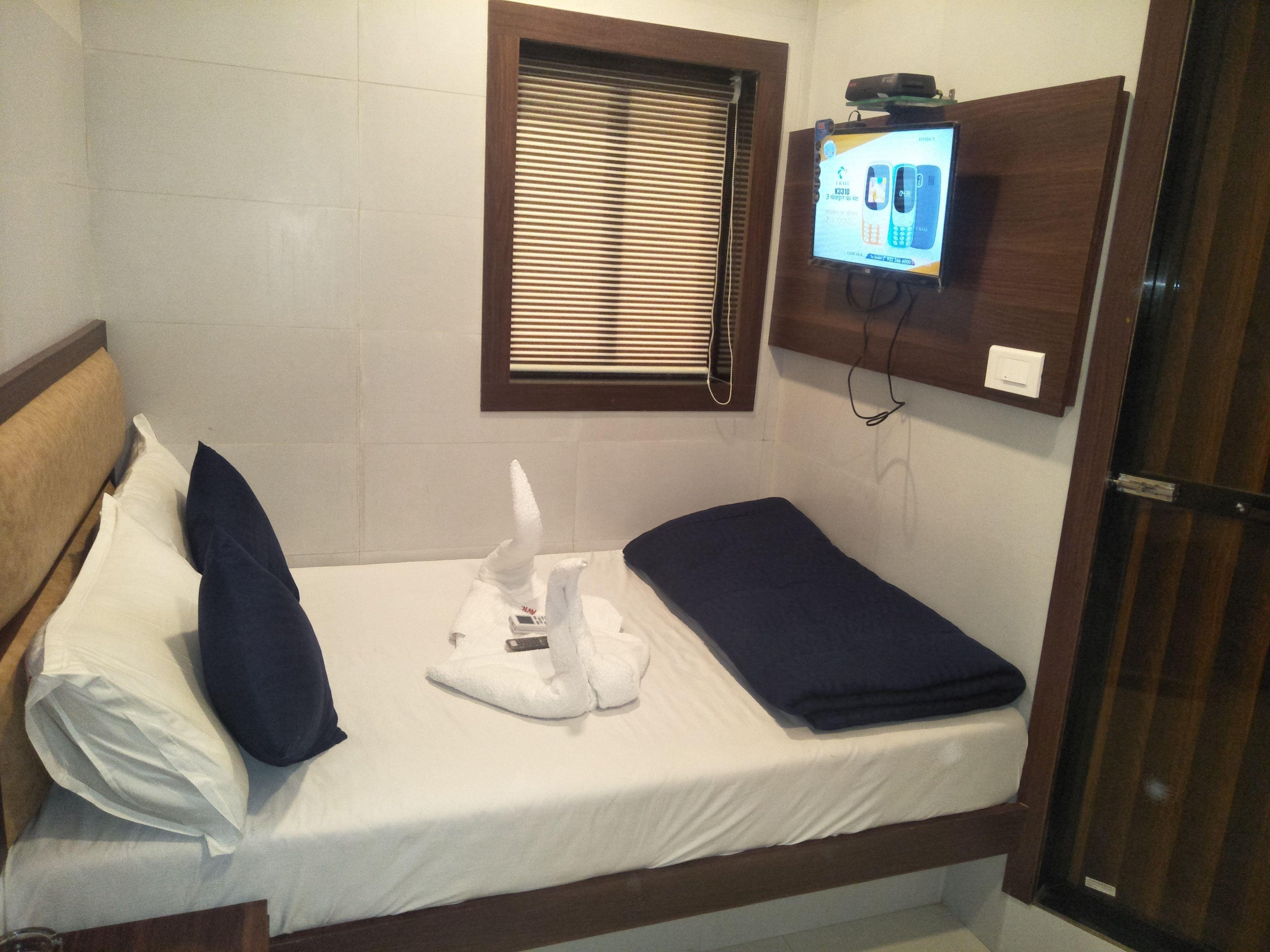 Hotel Avenue Residency