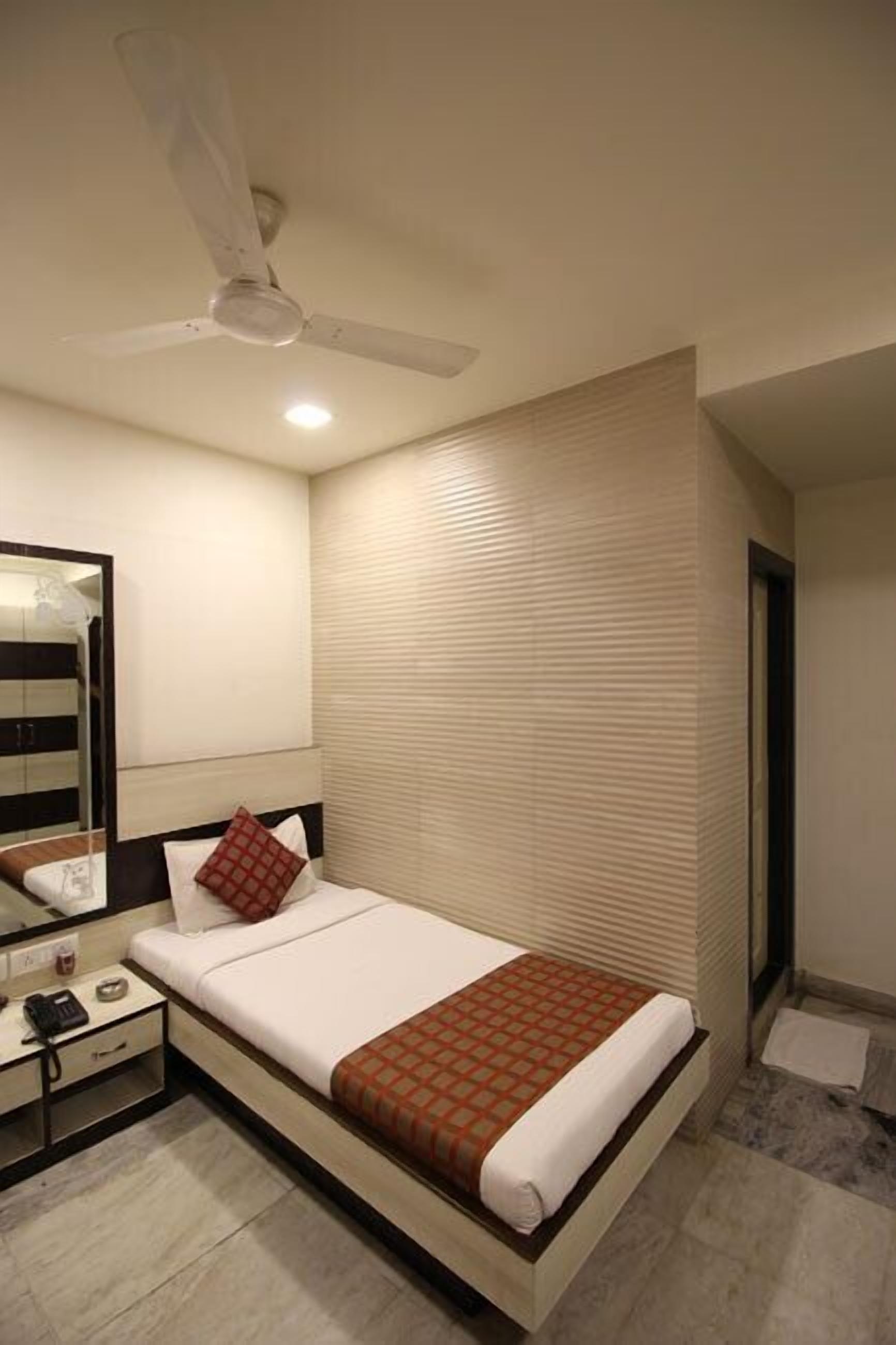 Oc Residency Hotel *