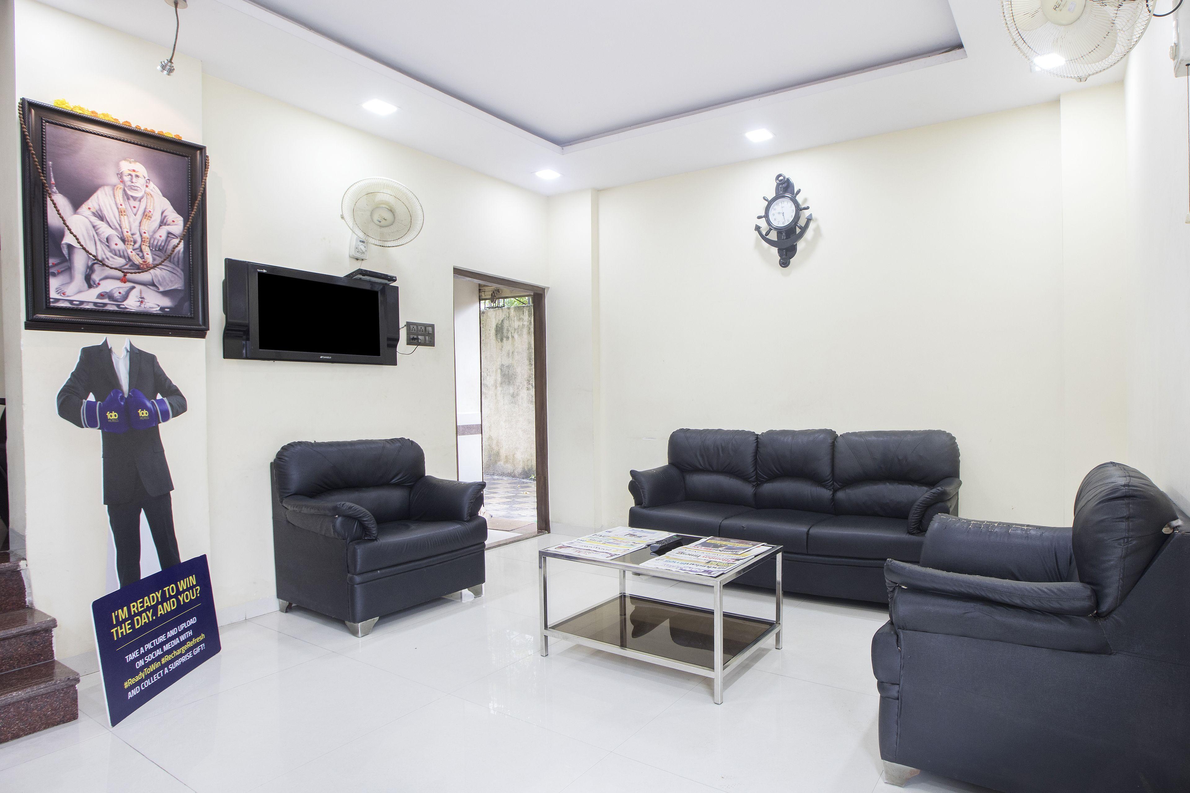 Oyo 23656 Parimeet Hotel 3*