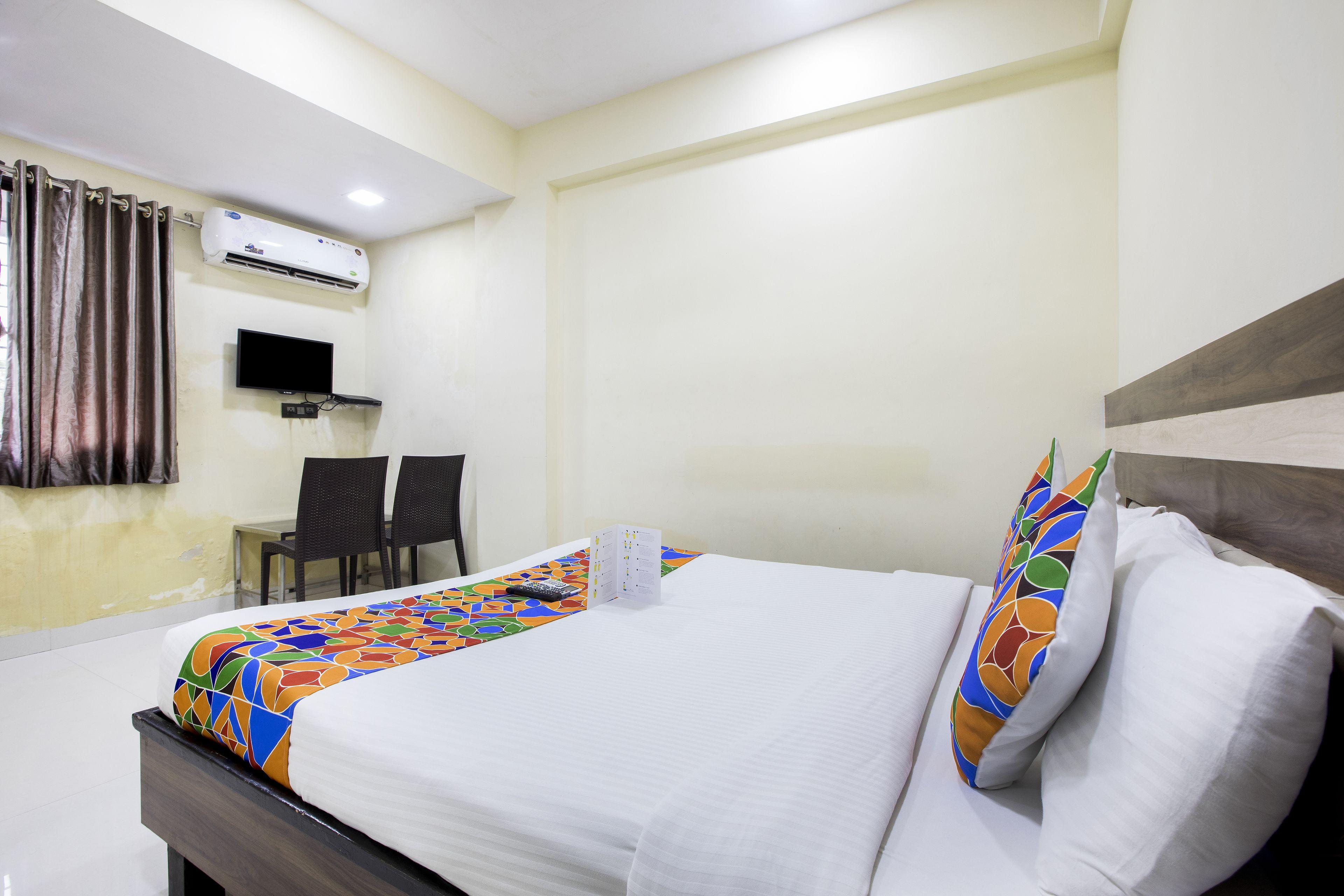 Oyo 23656 Parimeet Hotel 3*
