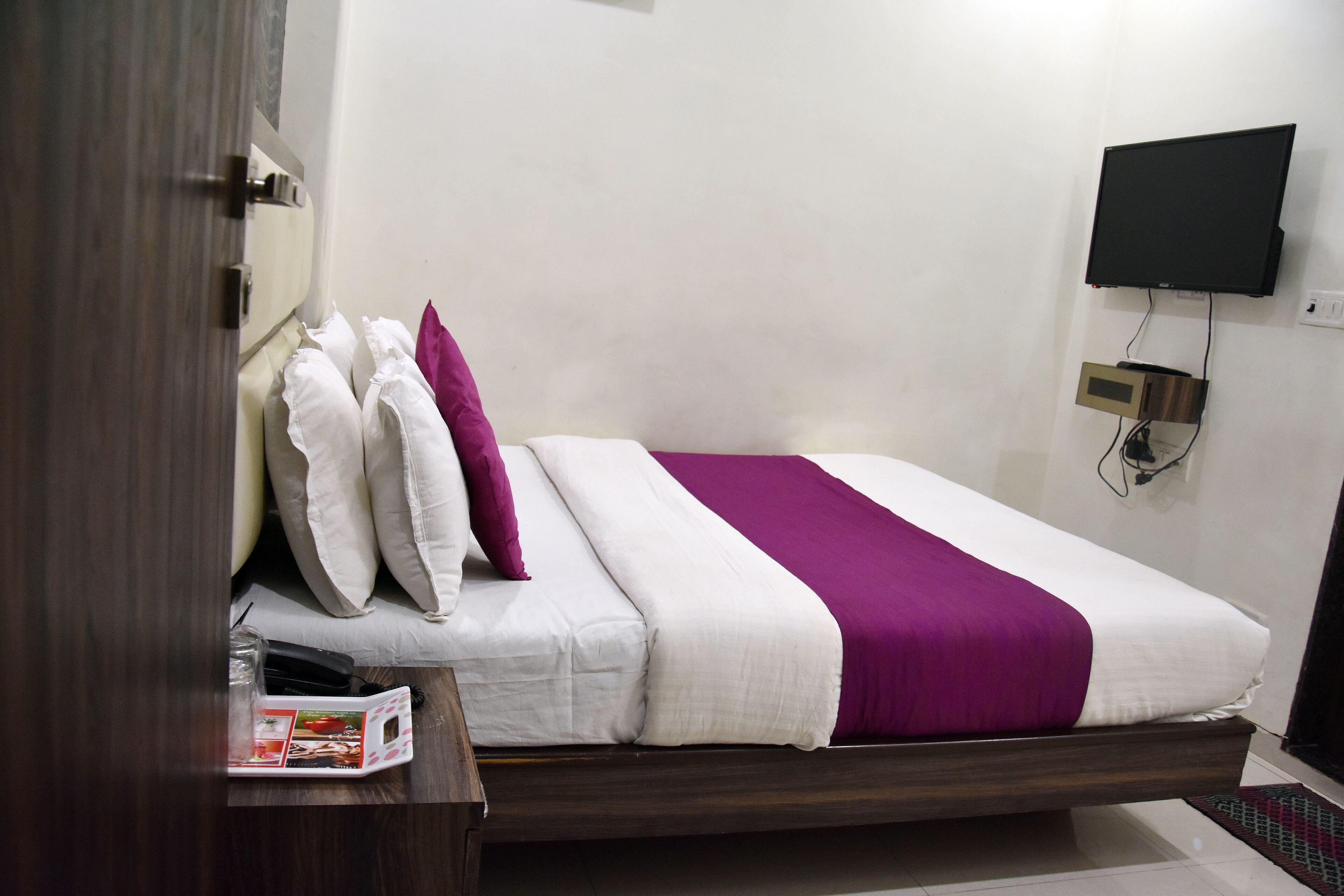 Sanjary Palace Hotel 3*