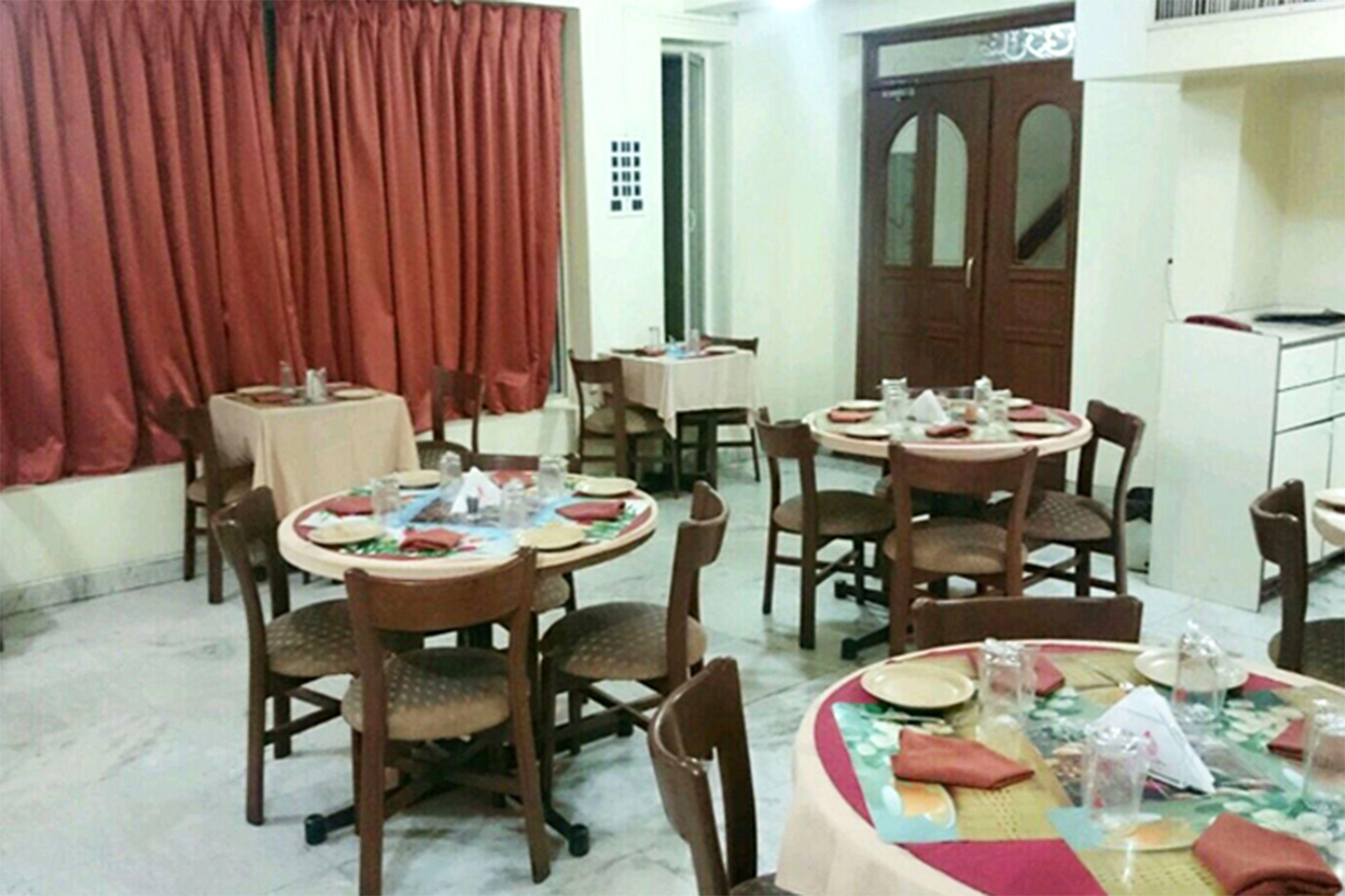 Mogul Palace - Near Masjid Bunder Hotel 3*