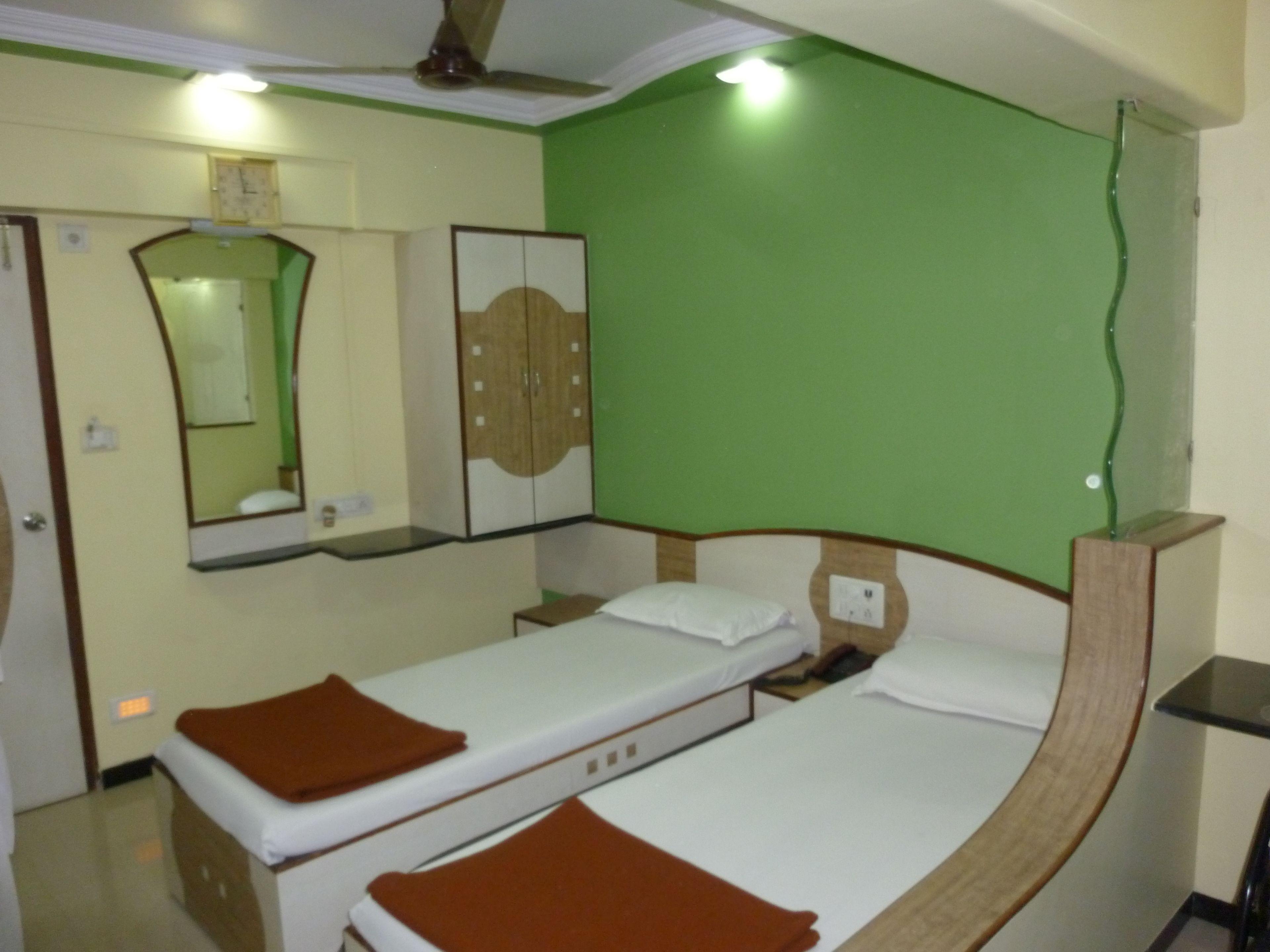 Hotel Mid Town 2*