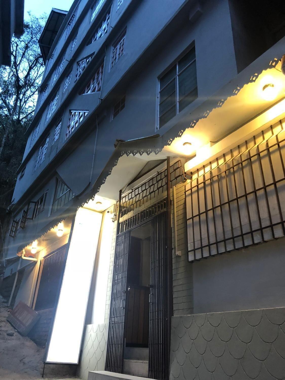 Flora Fountain,fort Hotel