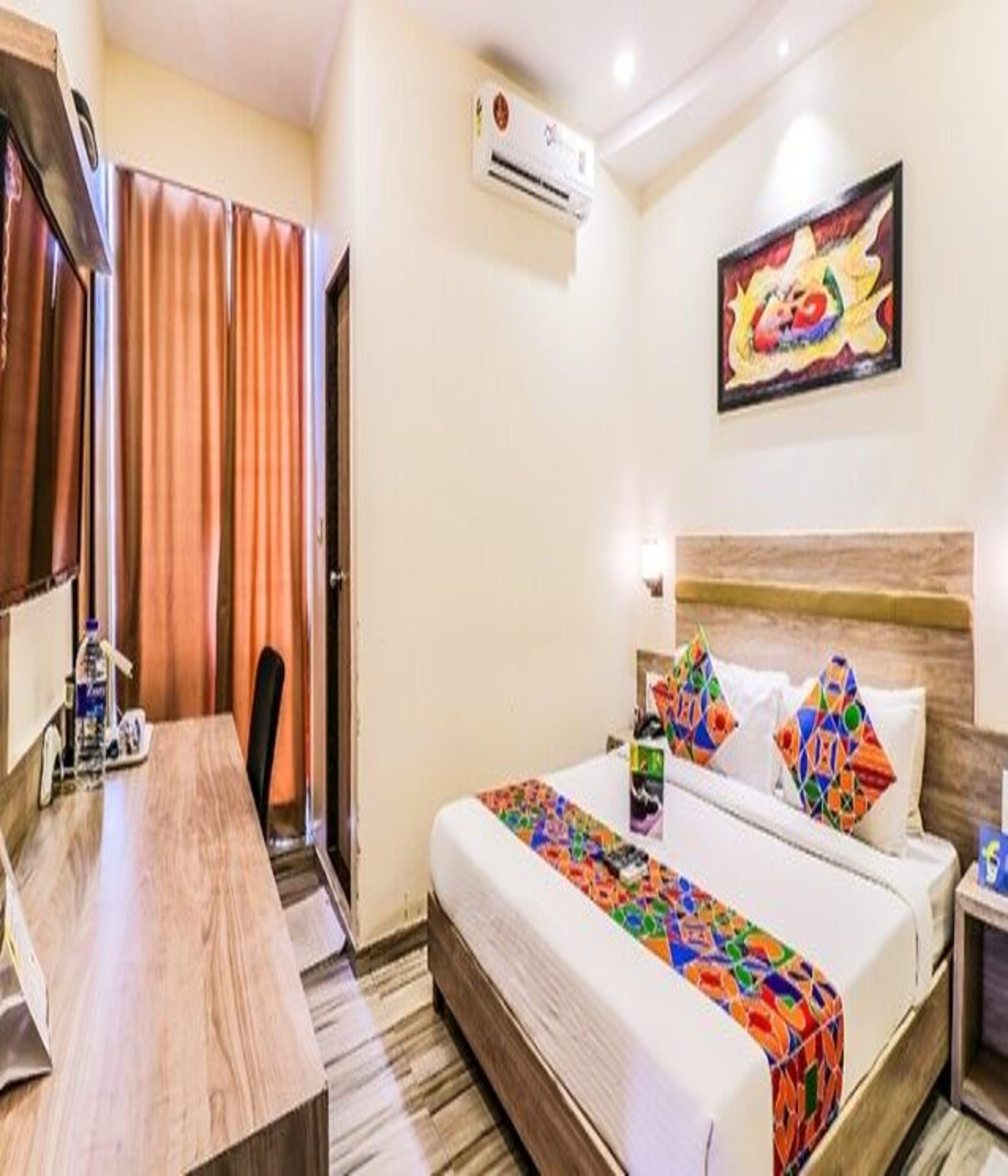 Fabhotel Aksa International Hotel