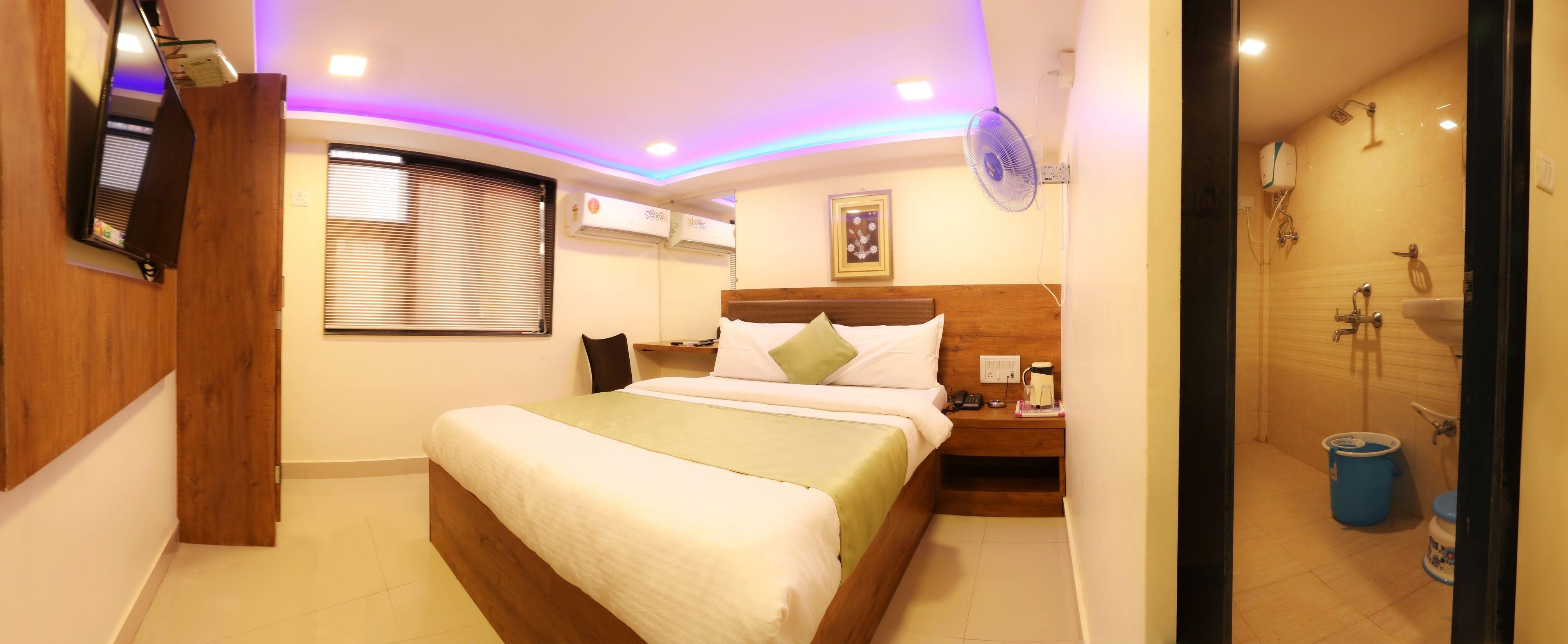 Happyland Hotel Mumbai