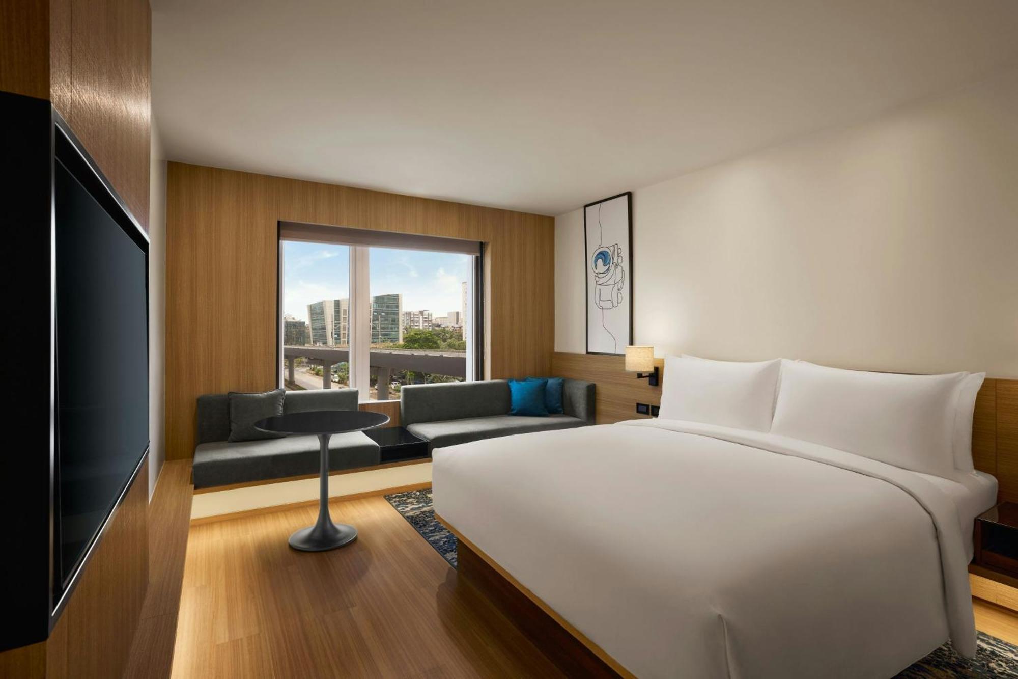 Hotel Fairfield By Marriott Andheri West 4*
