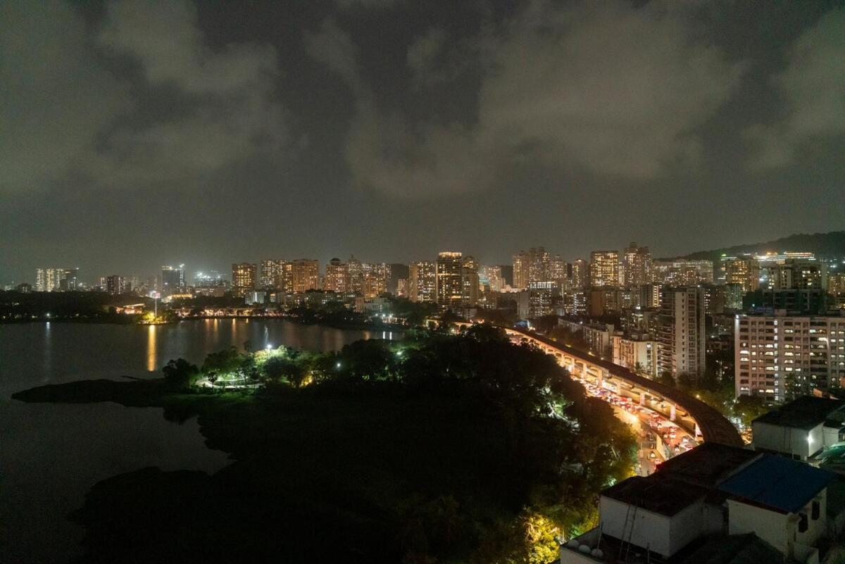 Peaceful, Spacious 2bhk With Balcony & Skylineview Apartment