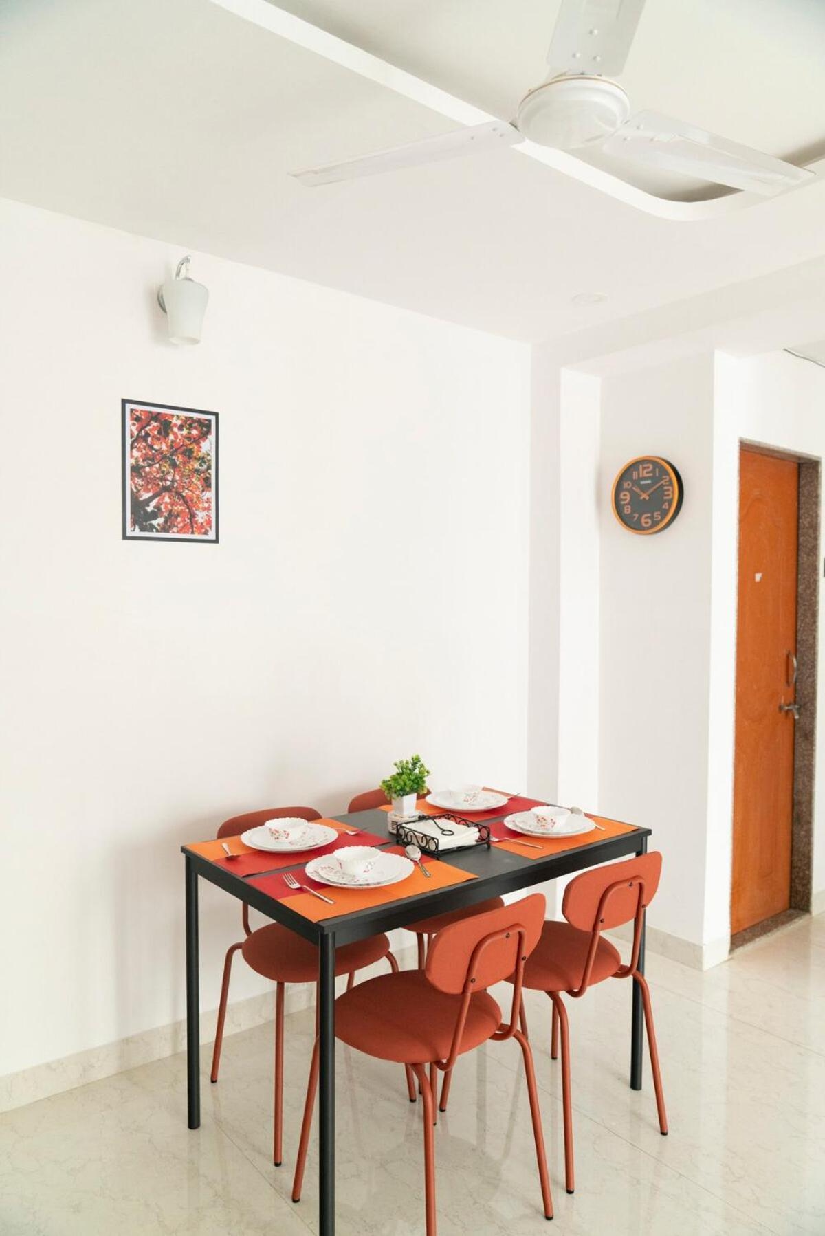 Apartment Peaceful, Spacious 2bhk With Balcony & Skylineview Mumbai