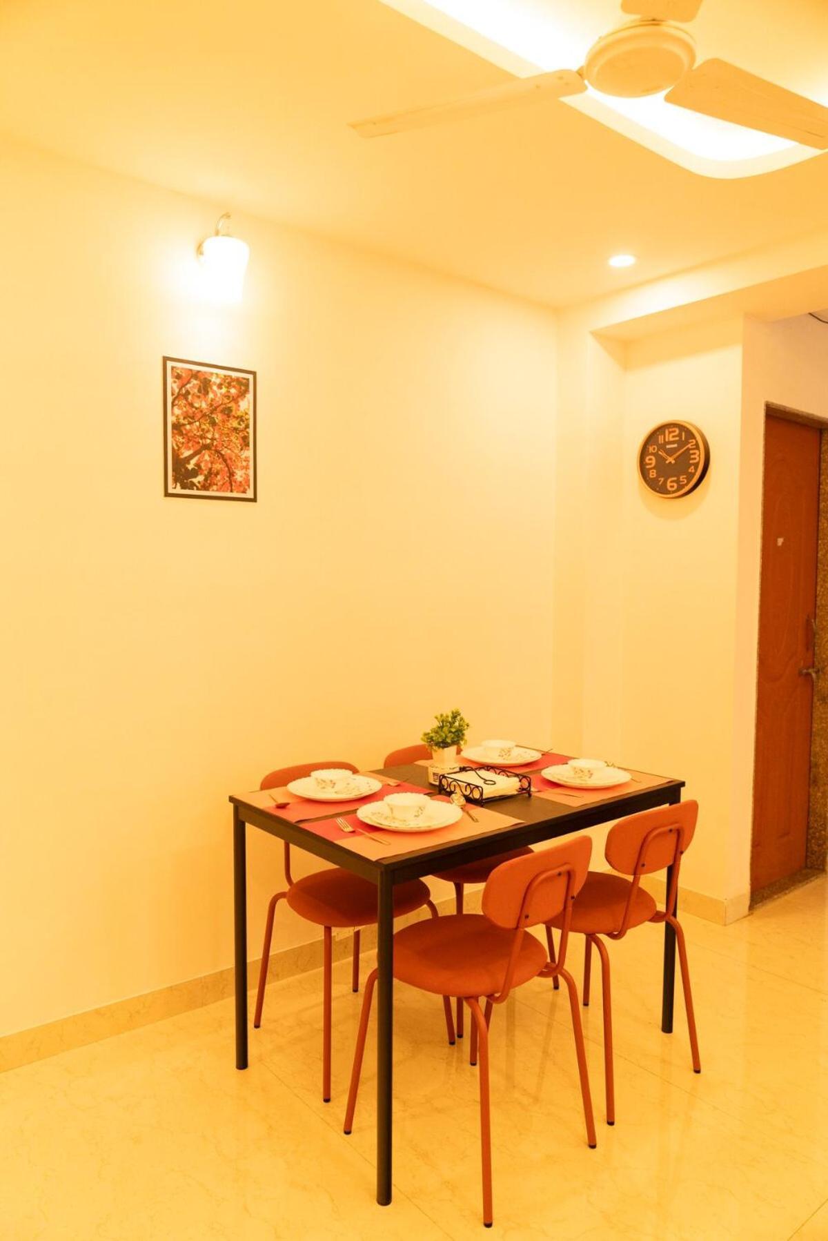 Apartment Peaceful, Spacious 2bhk With Balcony & Skylineview Mumbai