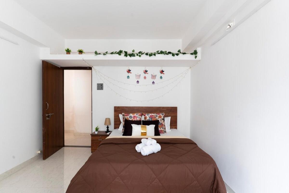 Peaceful, Spacious 2bhk With Balcony & Skylineview