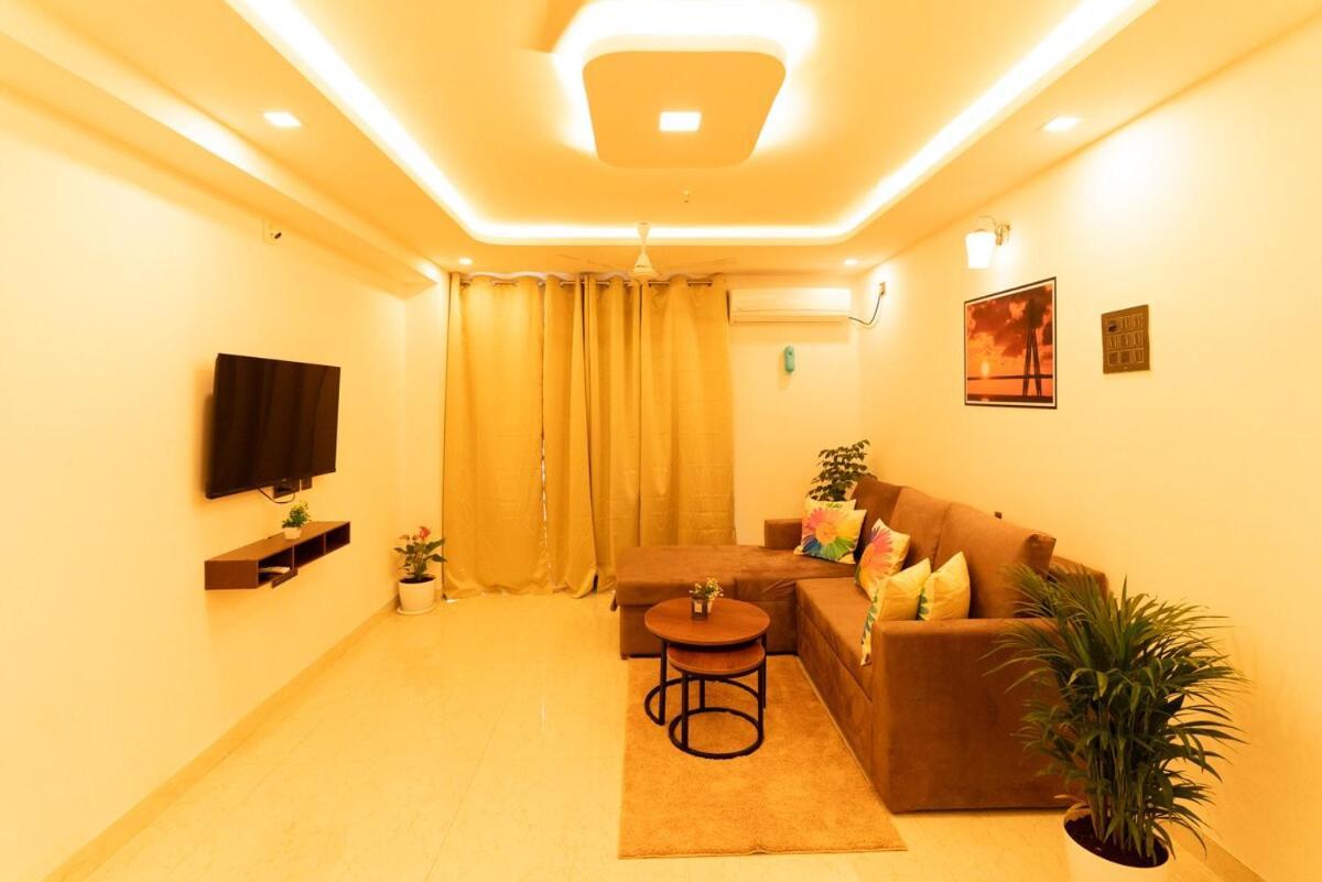 Peaceful, Spacious 2bhk With Balcony & Skylineview * Mumbai