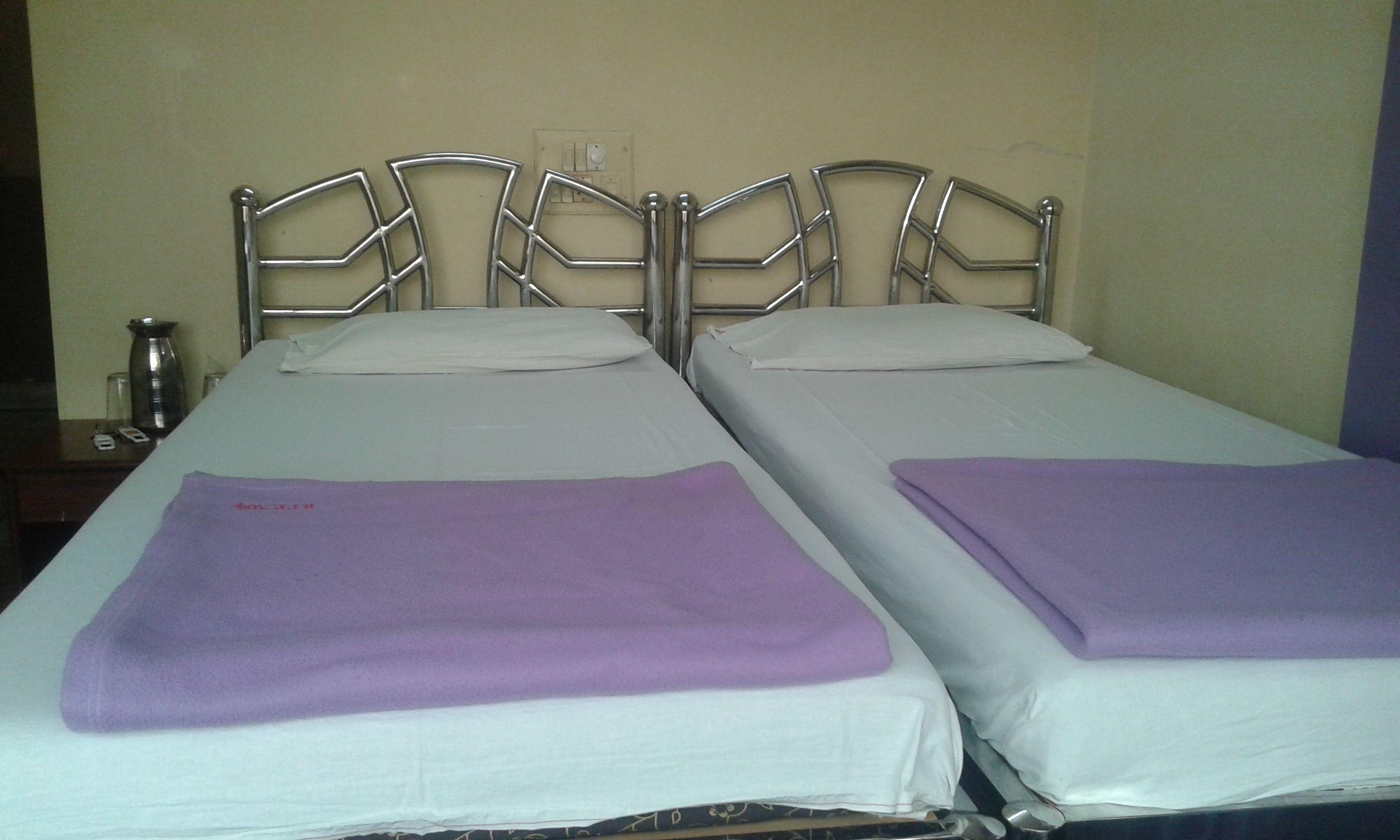 Popular Palace Mumbai