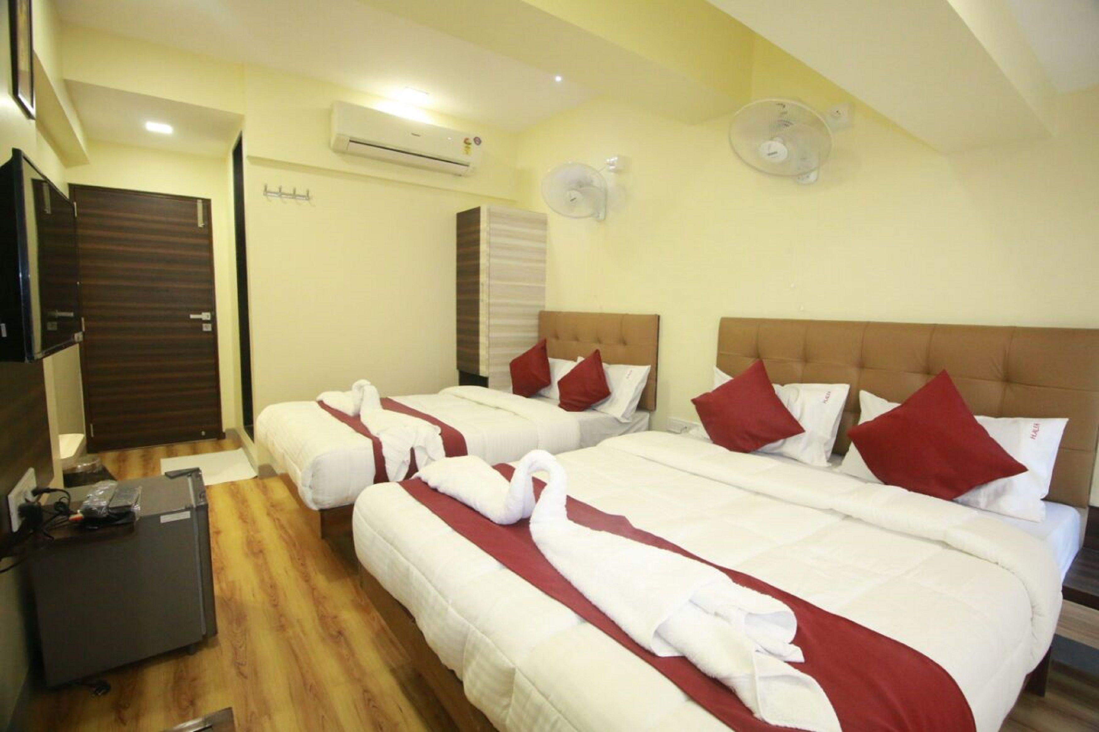 Alfa International Near Nanavati Hospital Near Airport Near Juhu 3*