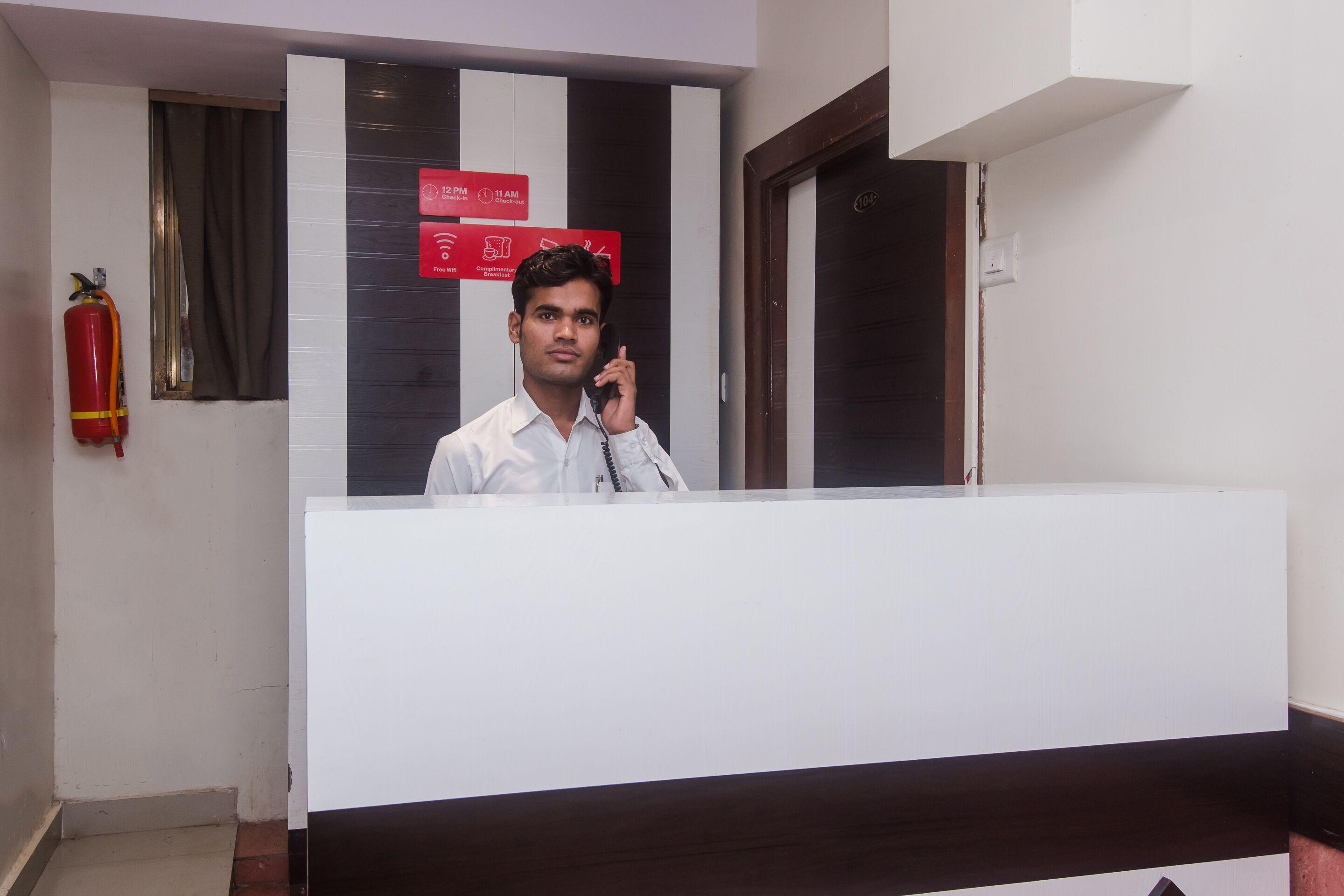 Oyo 22039 Bkc Grand Hotel 3*