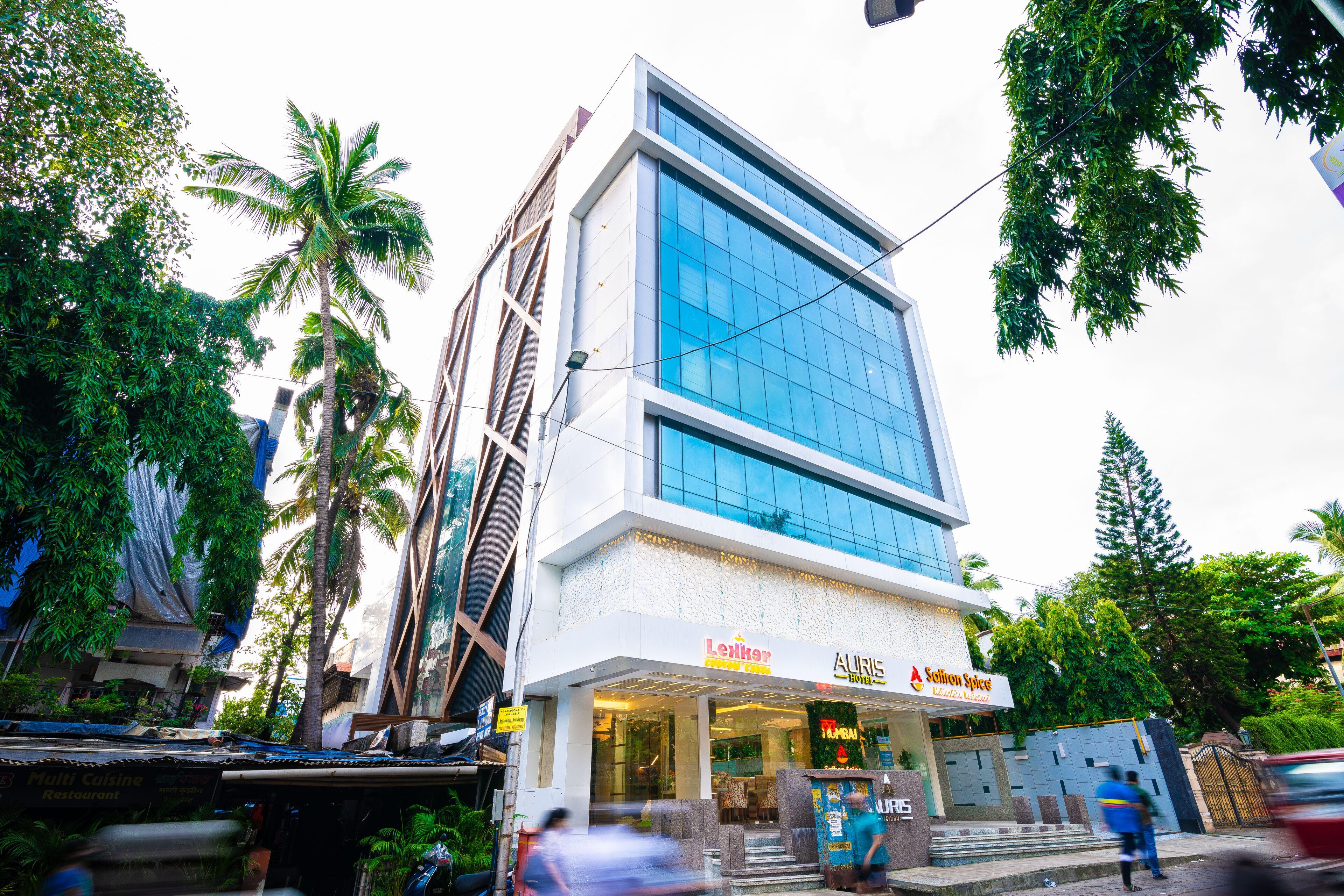 Auris & Banquets, International Airport