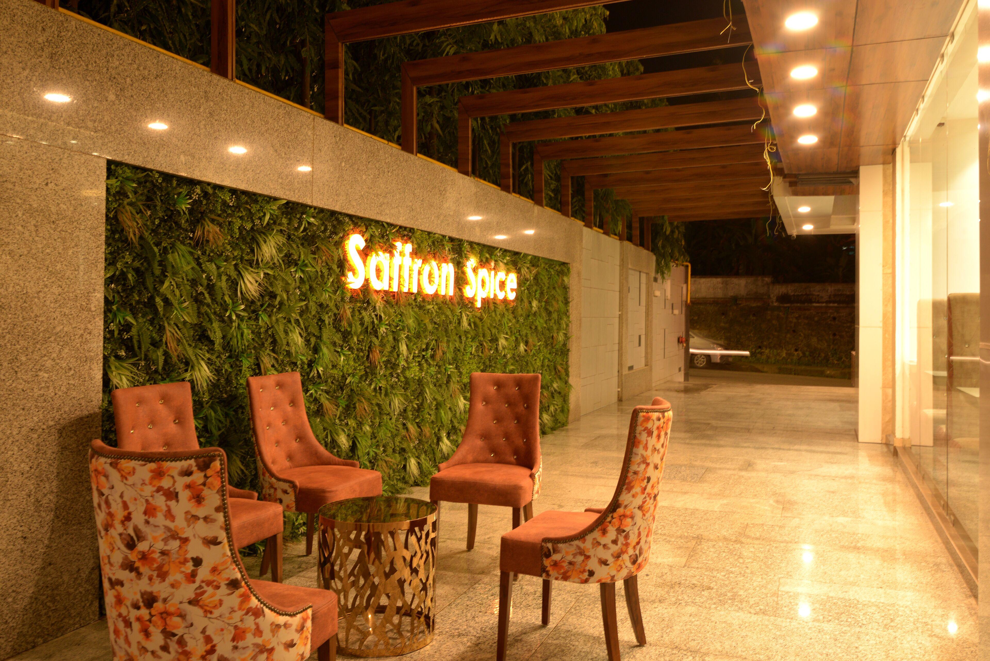Auris & Banquets, International Airport Hotel 4*