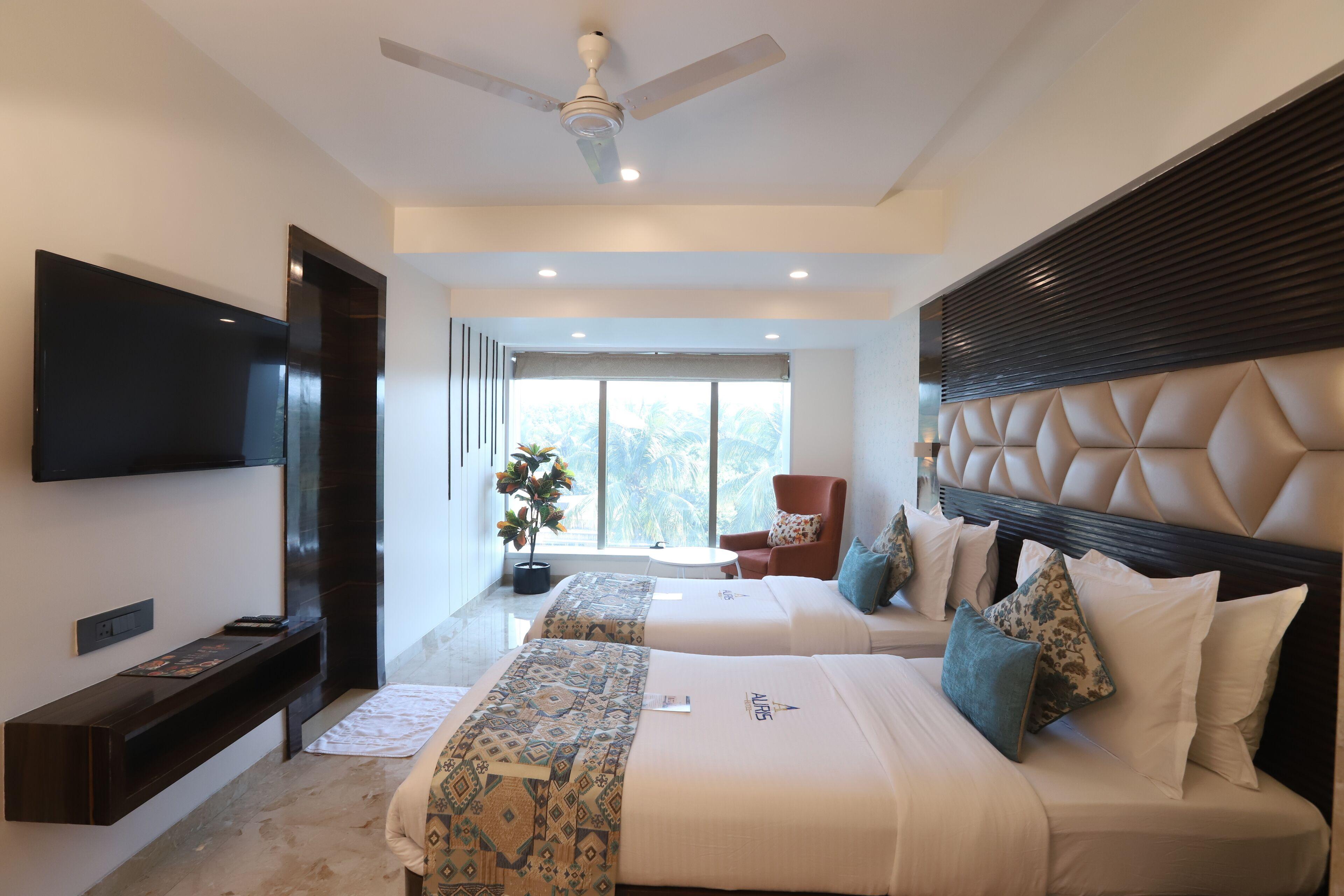 Auris & Banquets, International Airport