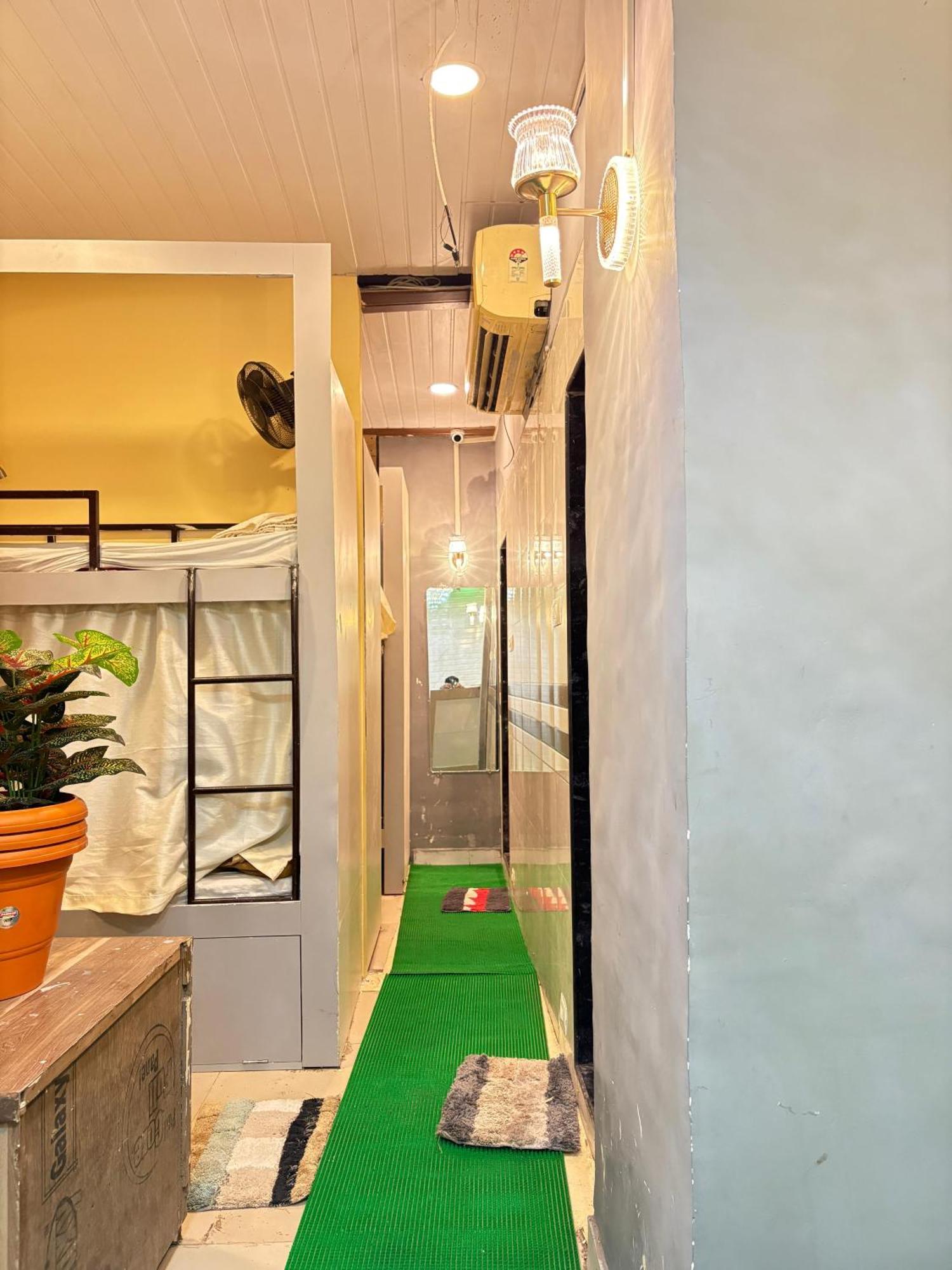 Welcome & Pg Male And Female Hostel Mumbai