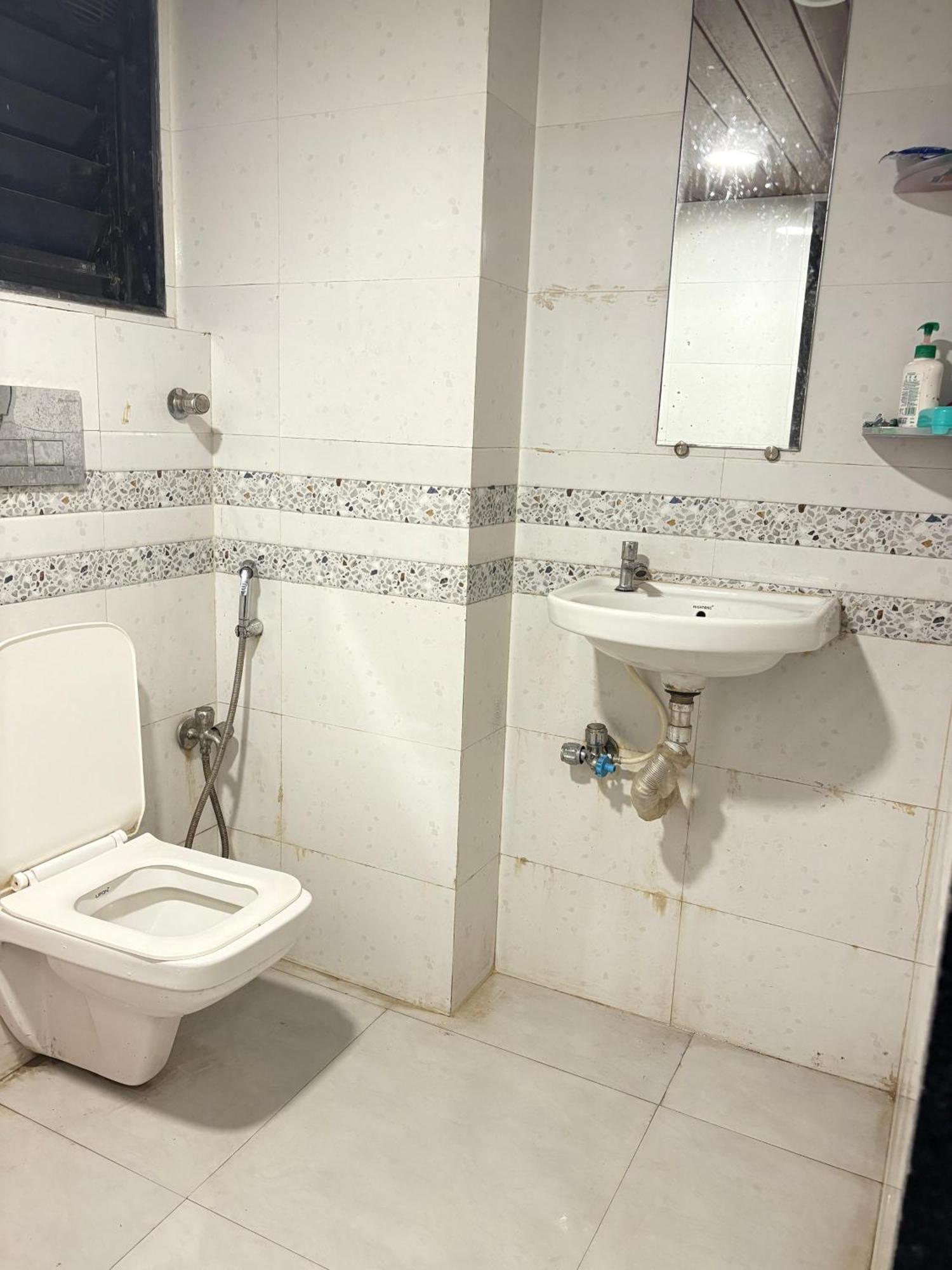 Welcome & Pg Male And Female Mumbai