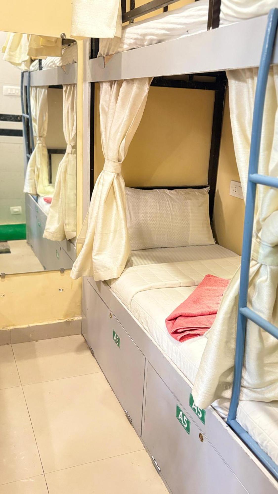 Hostel Welcome & Pg Male And Female