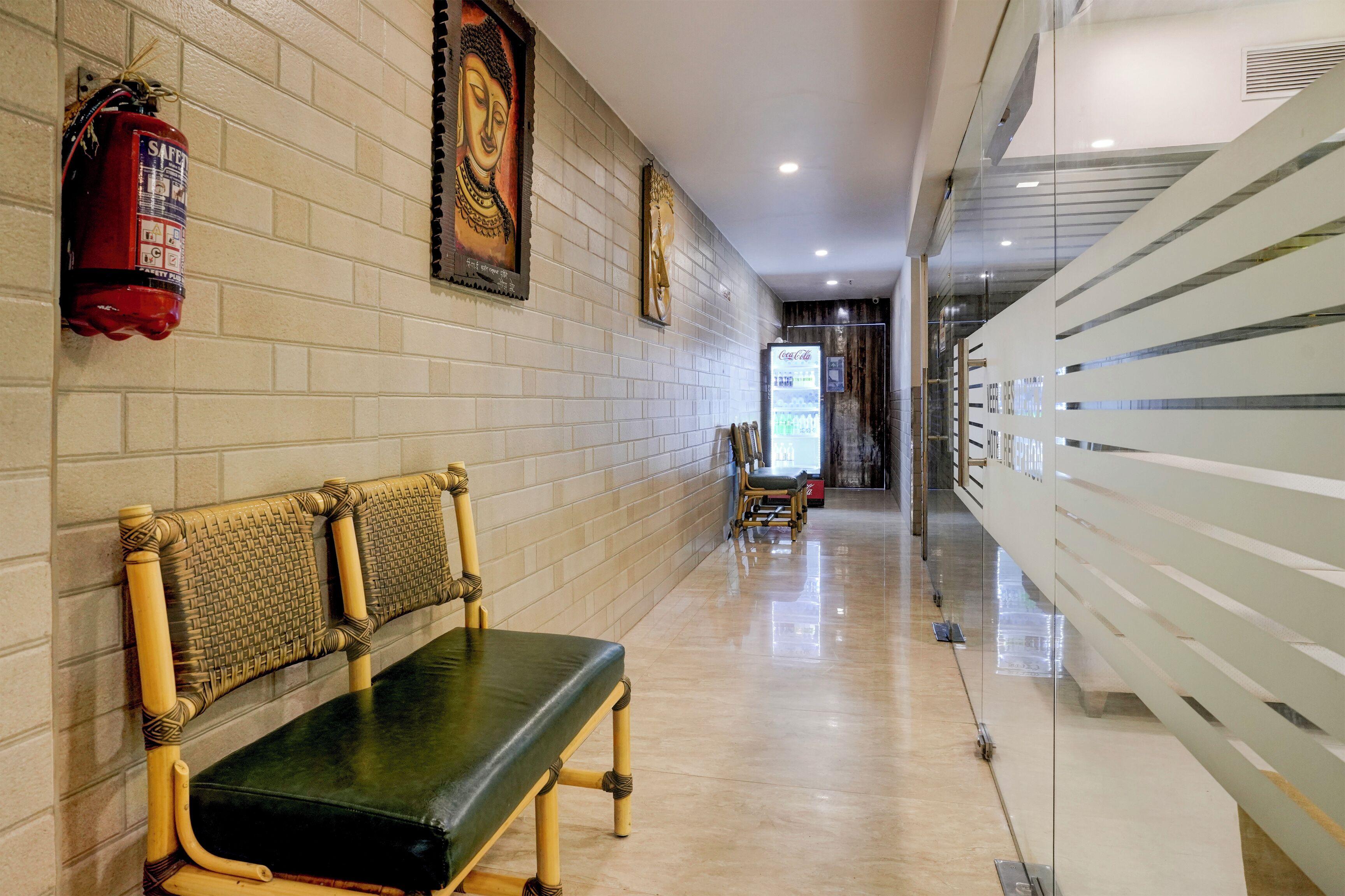 Hotel Fabhotel Veera Residency - Nr Airport Mumbai