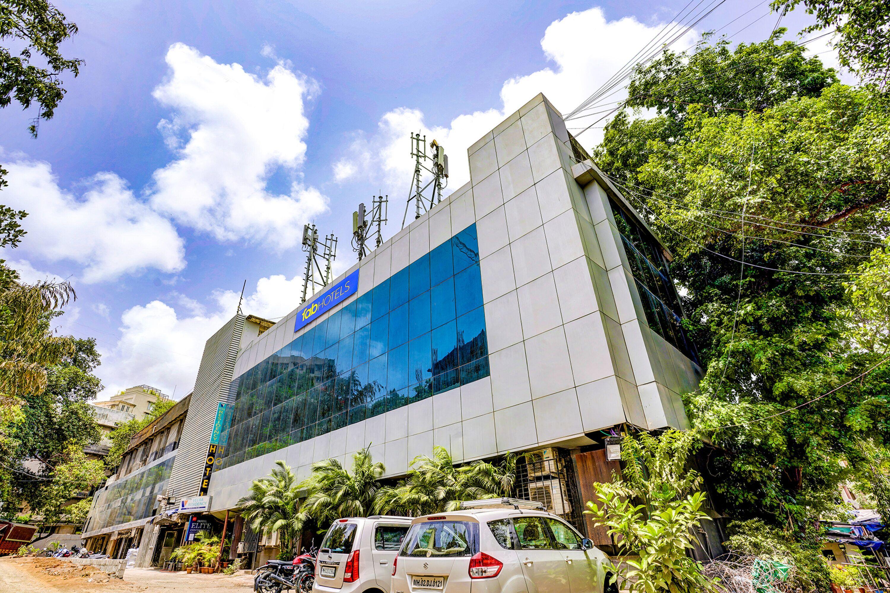 Fabhotel Veera Residency - Nr Airport 3*