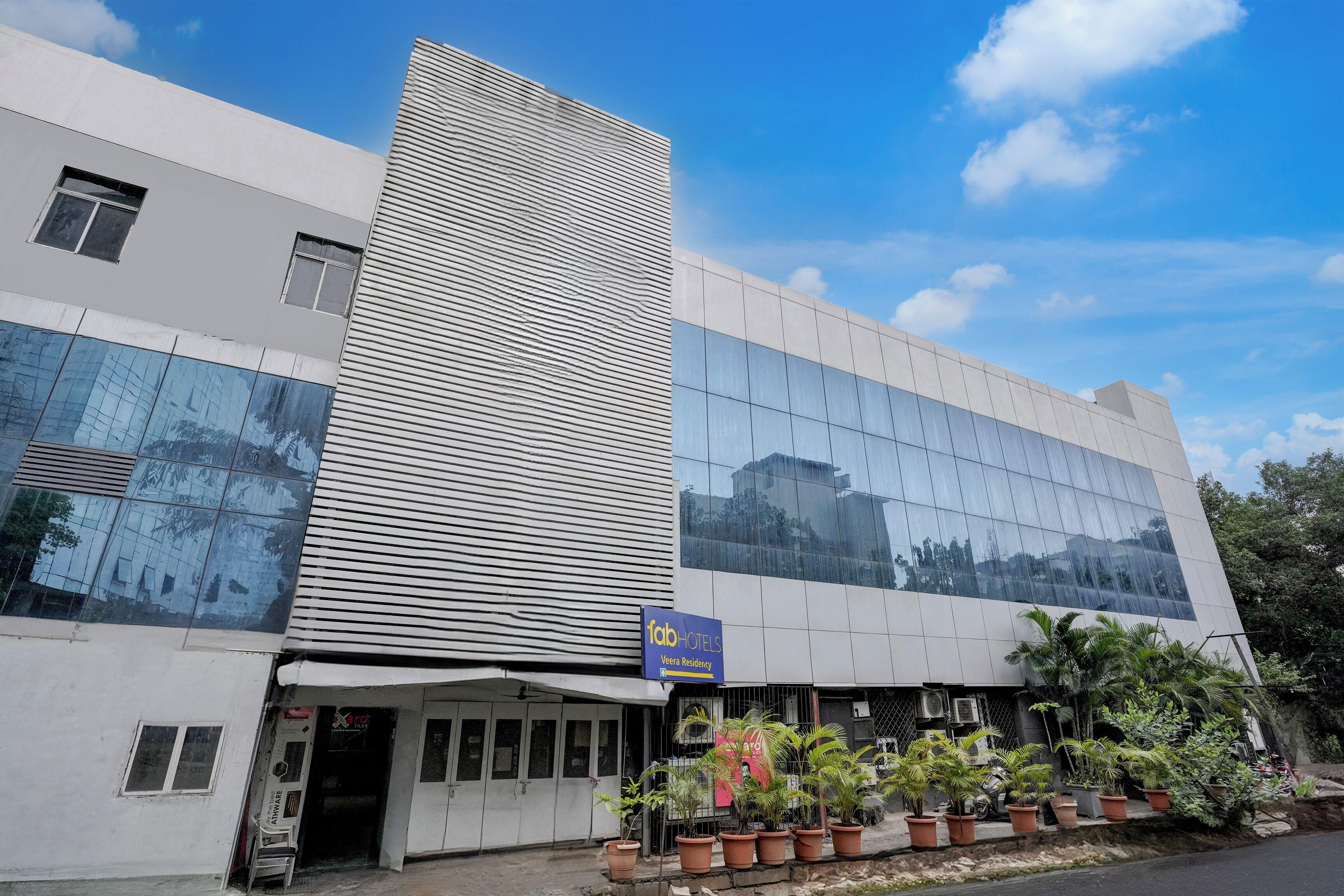 Hotel Fabhotel Veera Residency - Nr Airport 3*