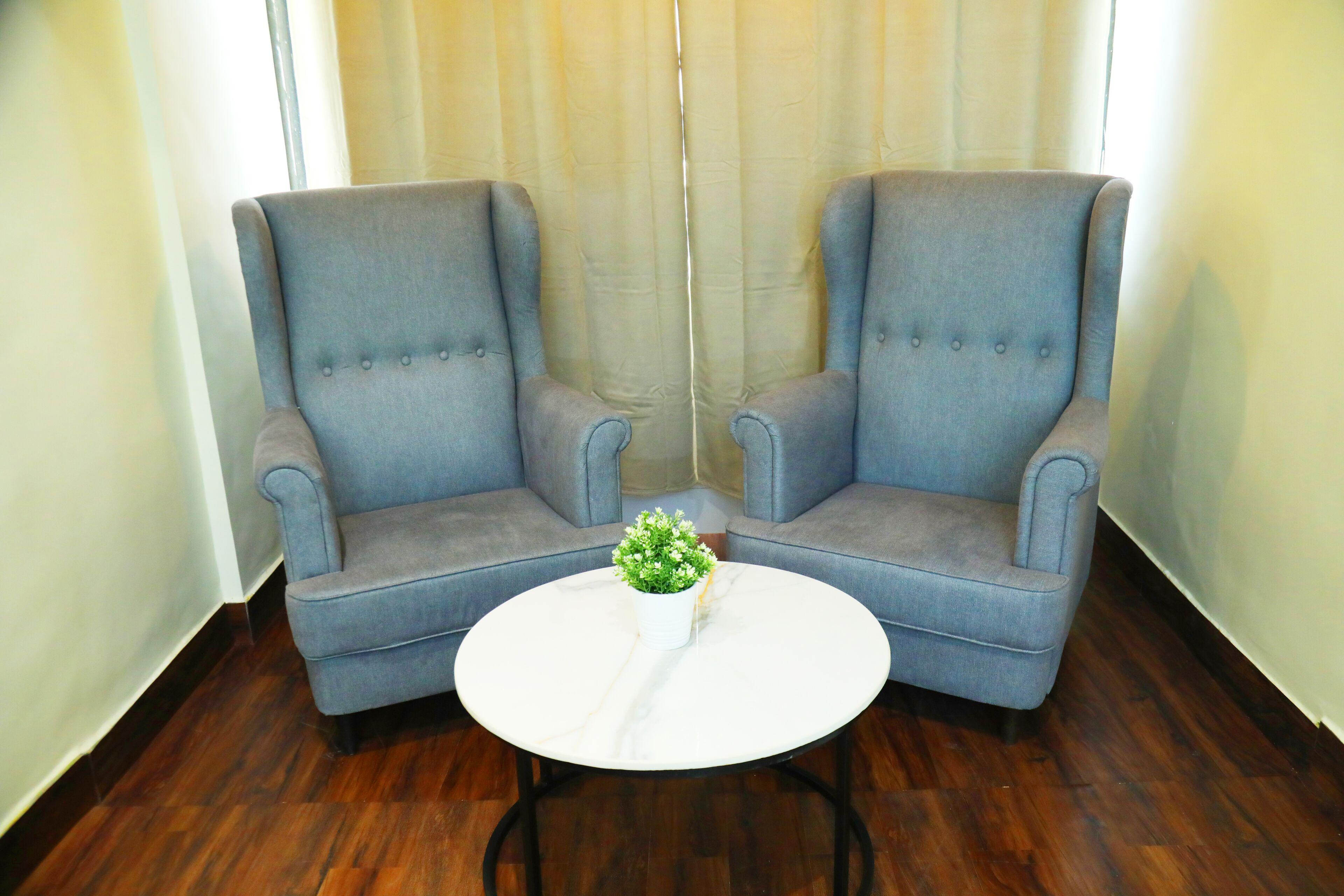 Country By Turtle & - Airport Hotel