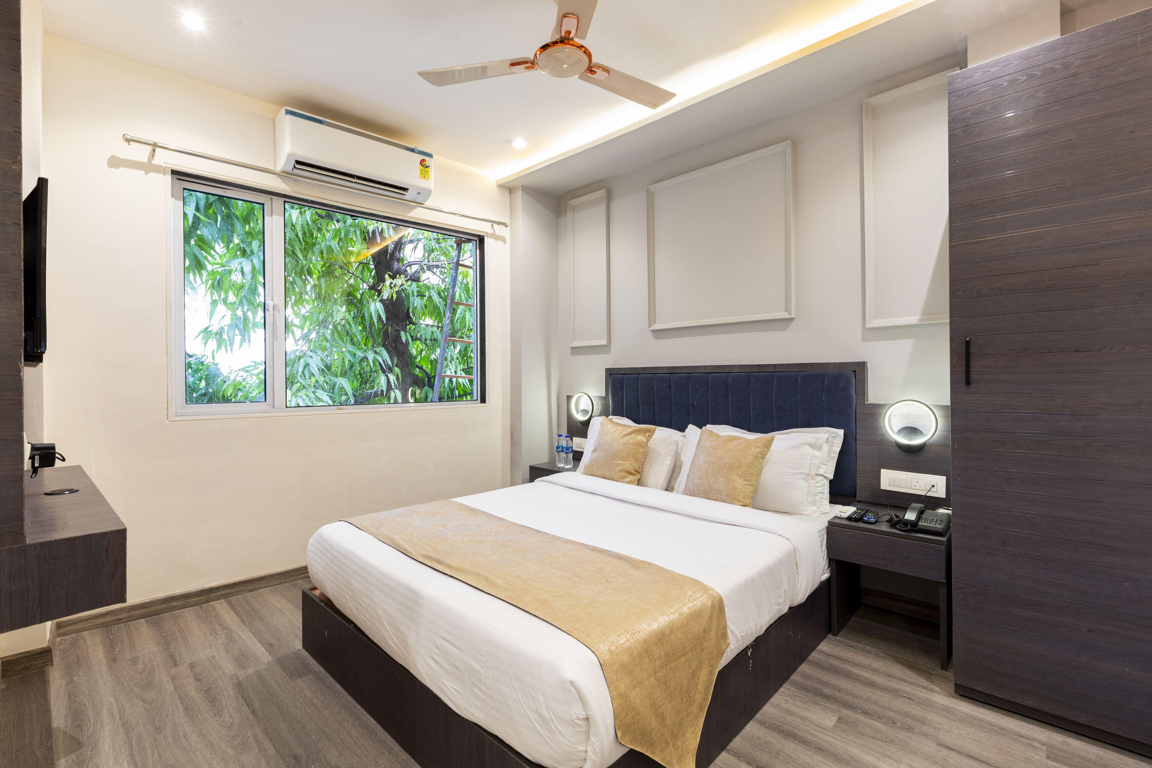 Hotel Classio Andheri - Near Dn Nagar Metro Station Mumbai