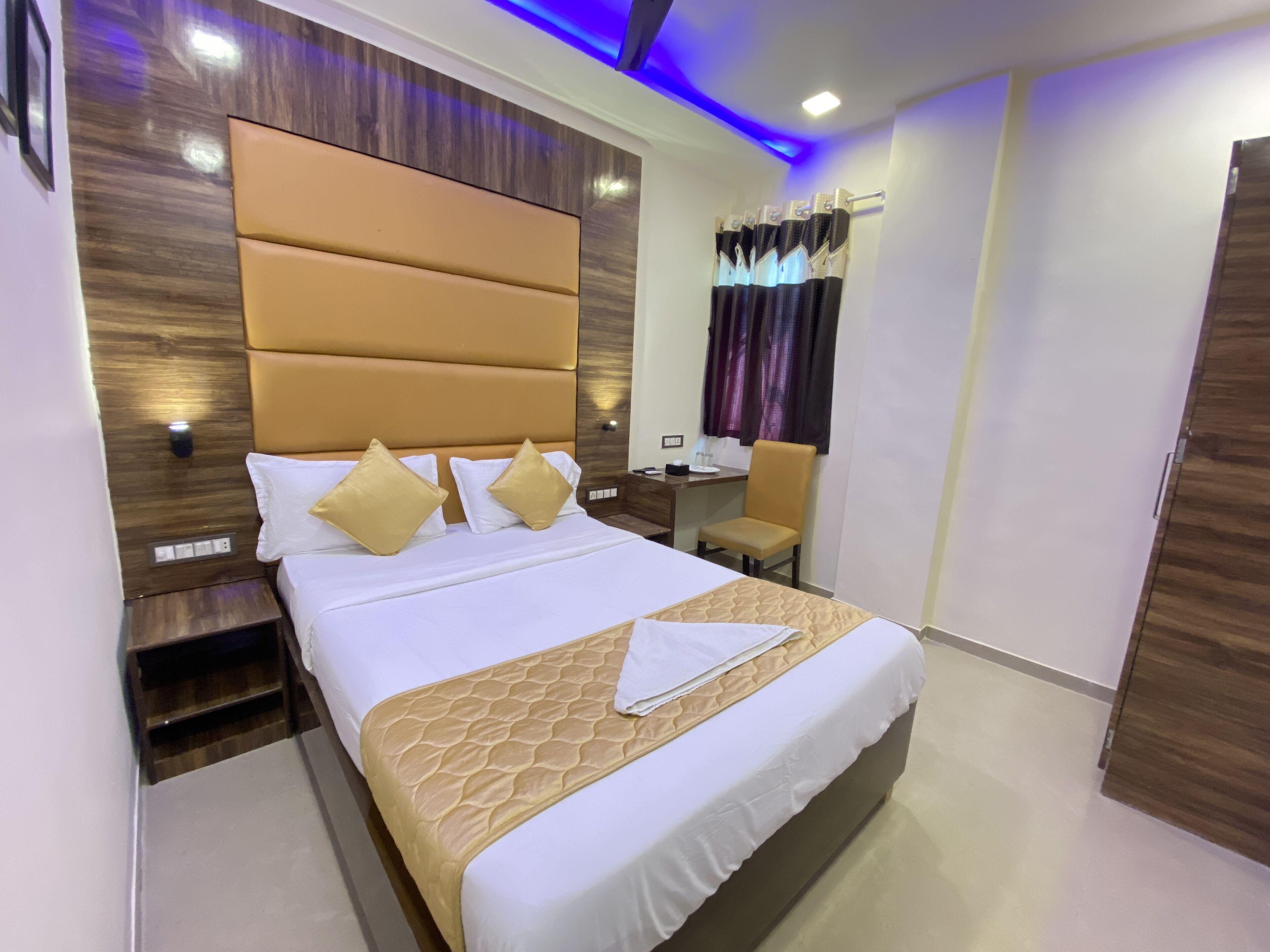 Blue Wellington - Near Airport 3*