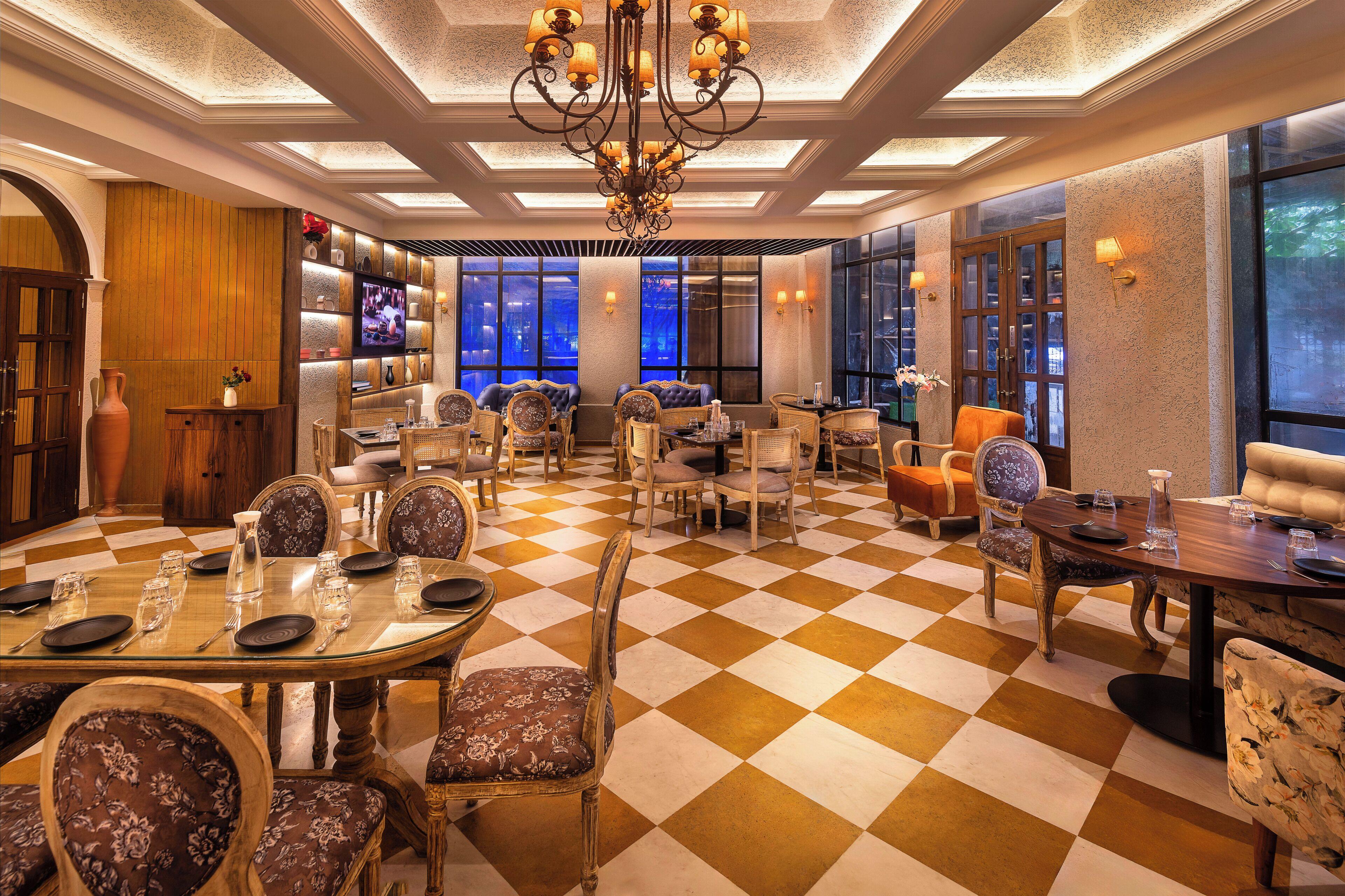 Hotel Arnna-goregaon 4*